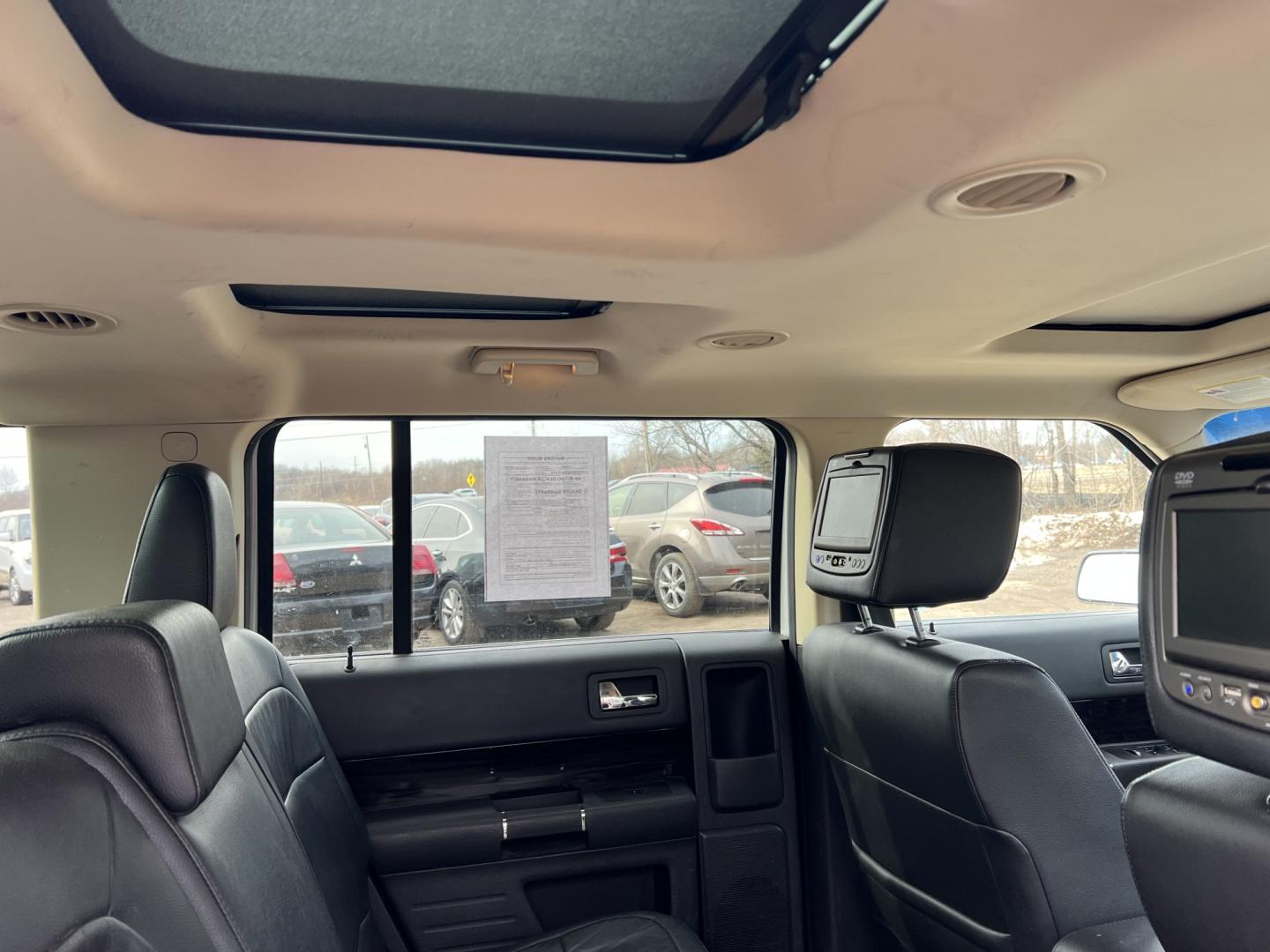2016 Ford Flex SEL AWD (2FMHK6C80GB) with an 3.5L V6 DOHC 24V engine, 6A transmission, located at 17255 hwy 65 NE, Ham Lake, MN, 55304, 0.000000, 0.000000 - Photo#22