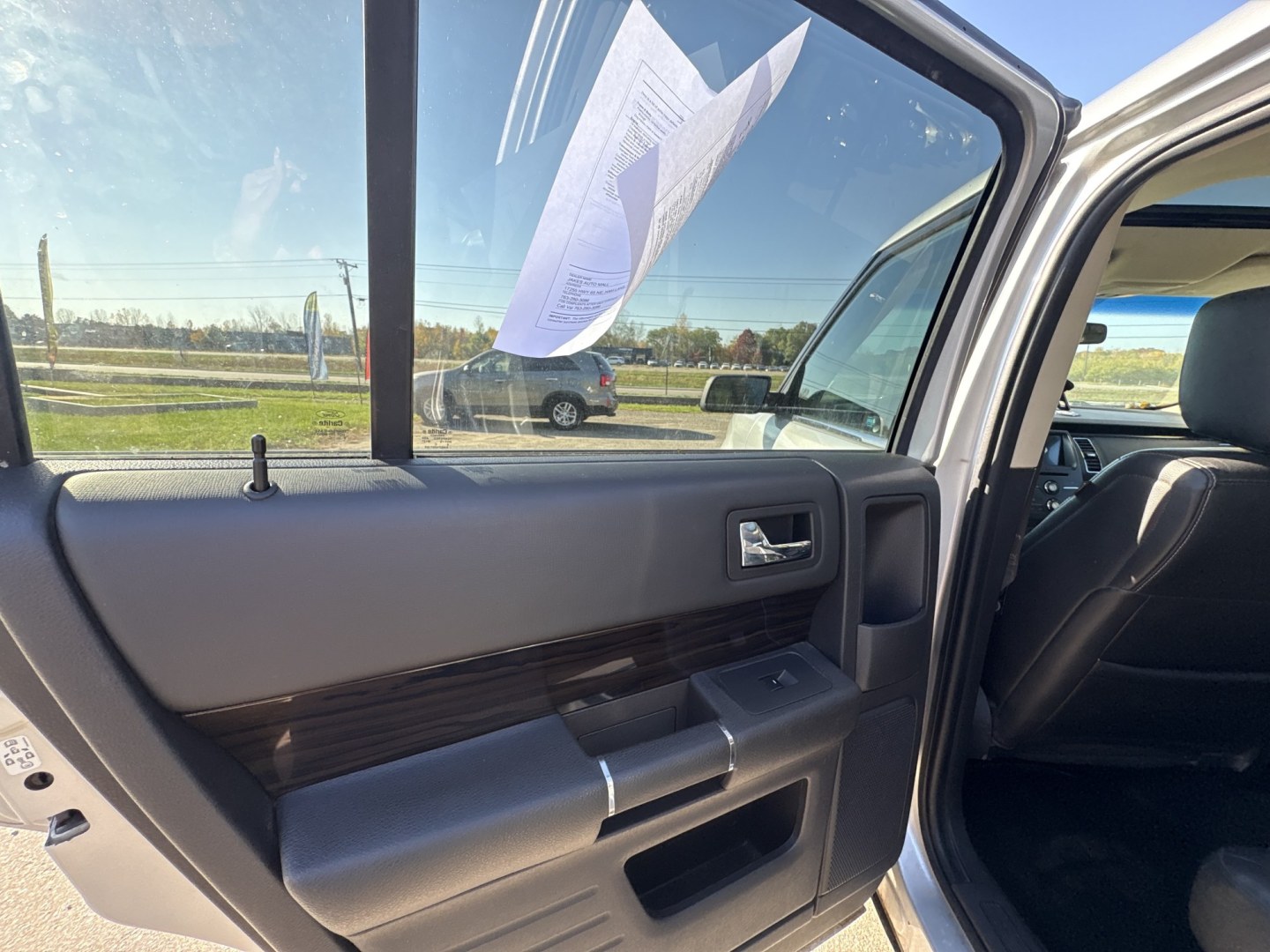 2016 silver /black Ford Flex SEL AWD (2FMHK6C80GB) with an 3.5L V6 DOHC 24V engine, 6A transmission, located at 17255 hwy 65 NE, Ham Lake, MN, 55304, 0.000000, 0.000000- Photo#10