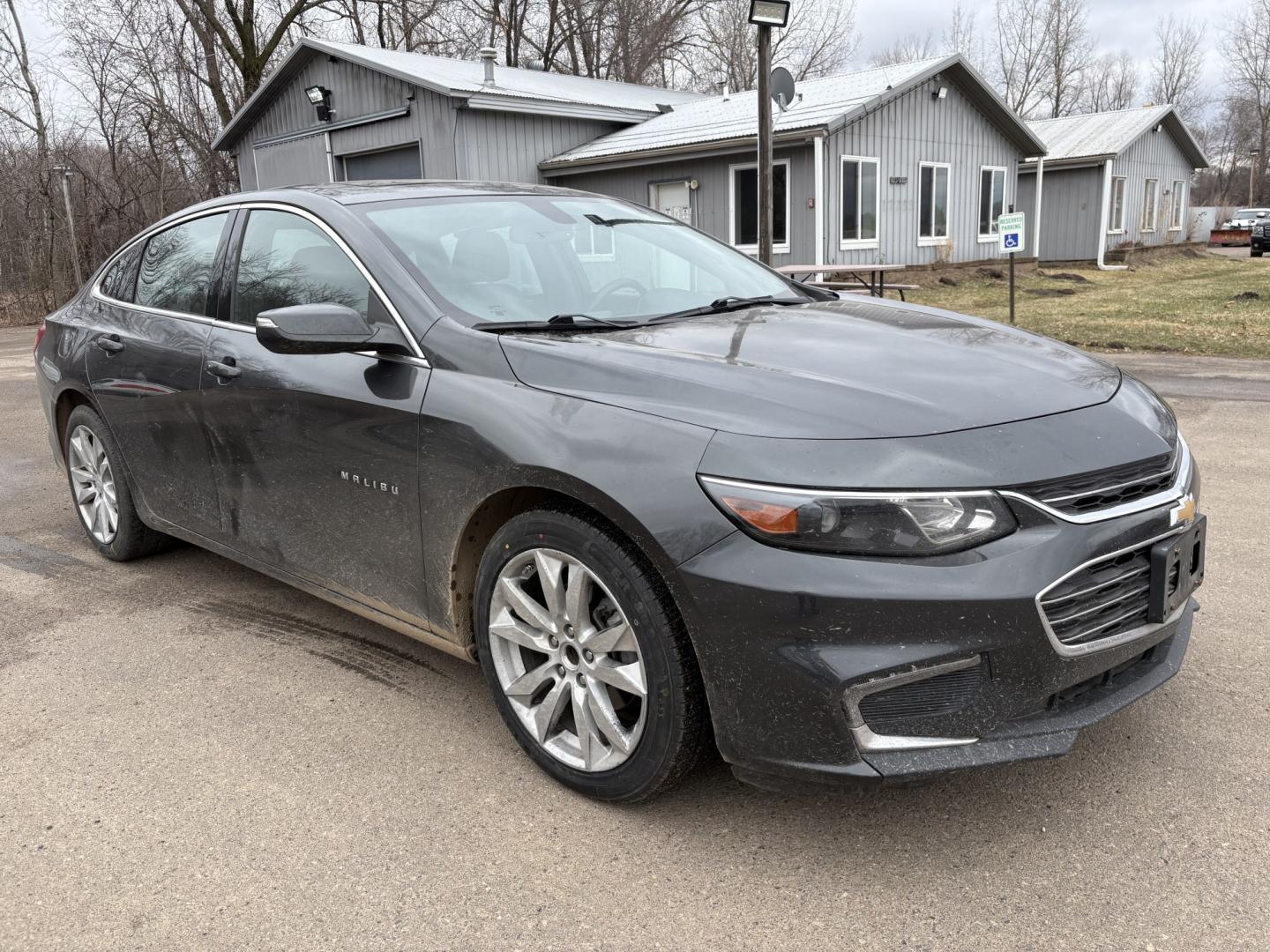2016 Chevrolet Malibu 1LT (1G1ZE5ST2GF) with an 1.5L L4 DOHC 16V engine, 6A transmission, located at 17255 hwy 65 NE, Ham Lake, MN, 55304, 0.000000, 0.000000 - Photo#6