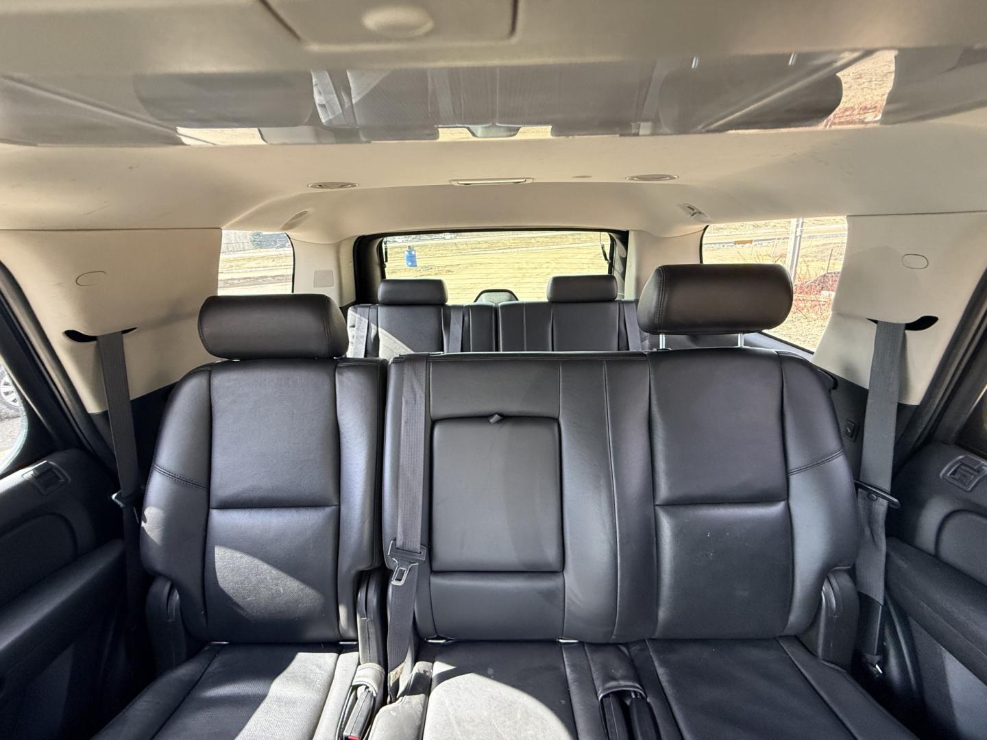 2010 GMC Yukon SLT1 4WD (1GKUKCE08AR) with an 5.3L V8 OHV 16V FFV engine, 4-Speed Automatic transmission, located at 17255 hwy 65 NE, Ham Lake, MN, 55304, 0.000000, 0.000000 - Photo#18