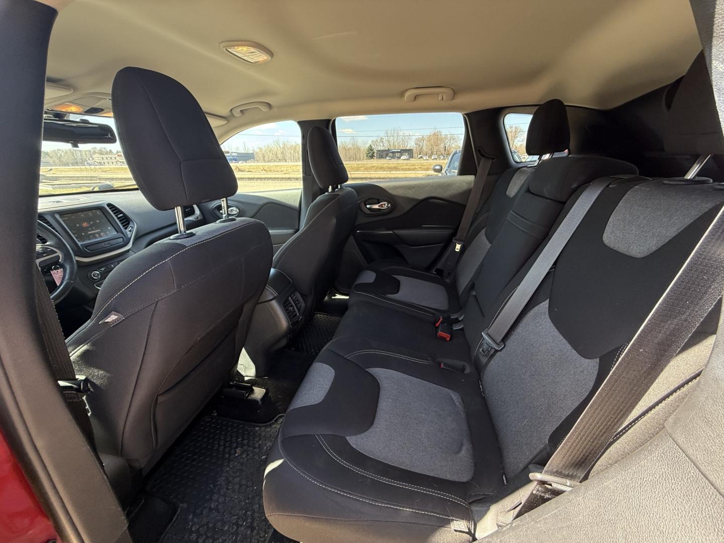 2014 Jeep Cherokee Latitude 4WD (1C4PJMCS9EW) with an 3.2L V6 DOHC 24V engine, 9-Speed Automatic transmission, located at 17255 hwy 65 NE, Ham Lake, MN, 55304, 0.000000, 0.000000 - Photo#11