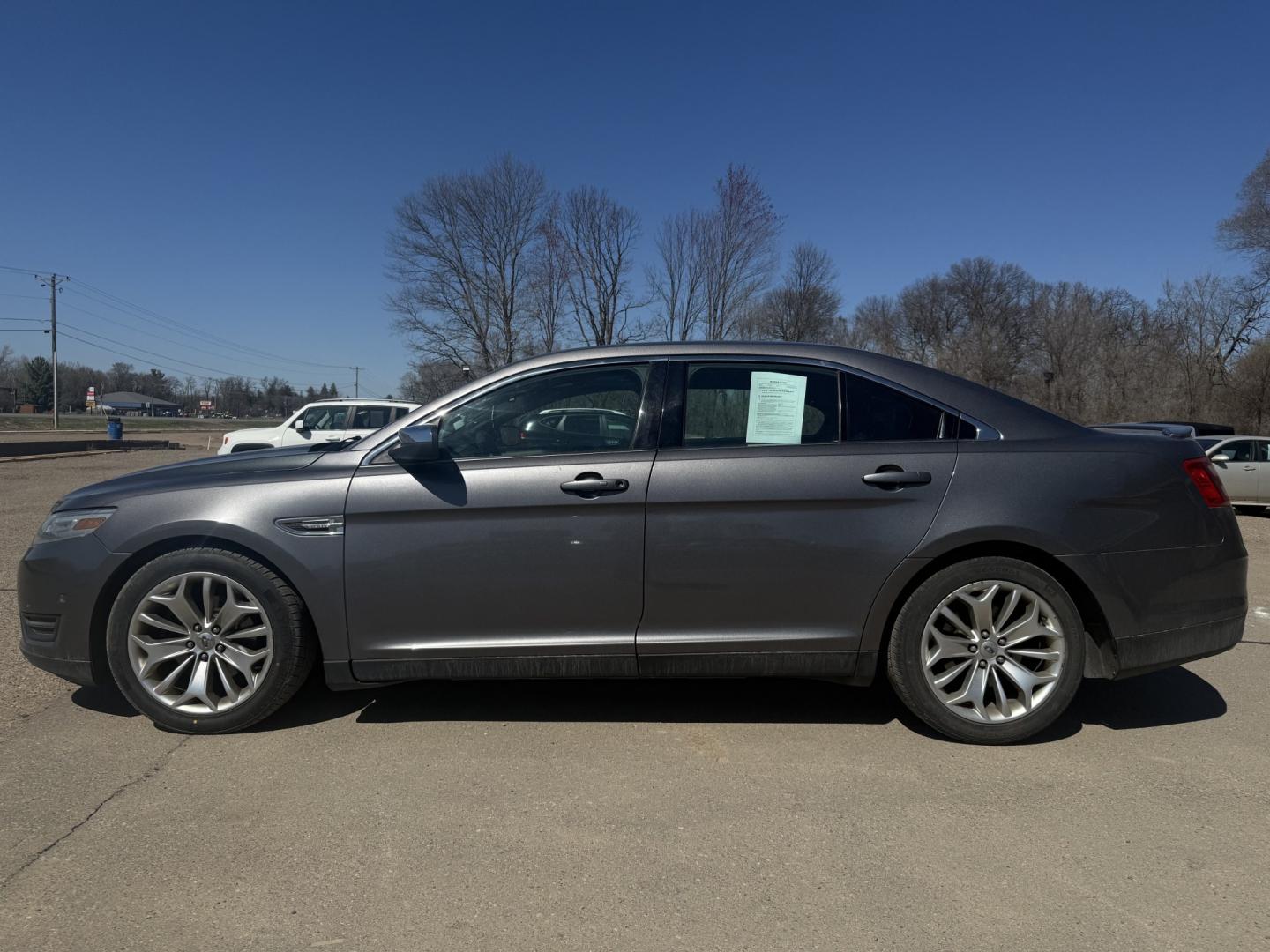 2013 Ford Taurus Limited FWD (1FAHP2F99DG) with an 2.0L L4 DOHC 16V engine, 6-Speed Automatic transmission, located at 17255 hwy 65 NE, Ham Lake, MN, 55304, 0.000000, 0.000000 - Photo#1