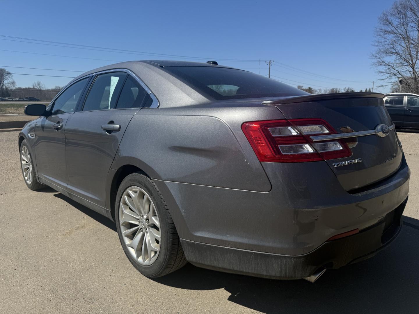 2013 Ford Taurus Limited FWD (1FAHP2F99DG) with an 2.0L L4 DOHC 16V engine, 6-Speed Automatic transmission, located at 17255 hwy 65 NE, Ham Lake, MN, 55304, 0.000000, 0.000000 - Photo#2