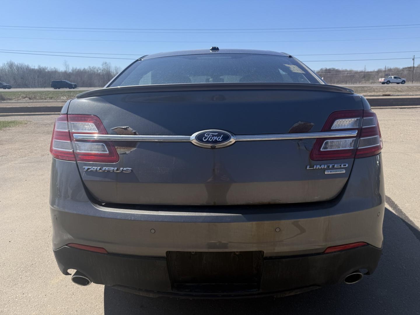 2013 Ford Taurus Limited FWD (1FAHP2F99DG) with an 2.0L L4 DOHC 16V engine, 6-Speed Automatic transmission, located at 17255 hwy 65 NE, Ham Lake, MN, 55304, 0.000000, 0.000000 - Photo#3