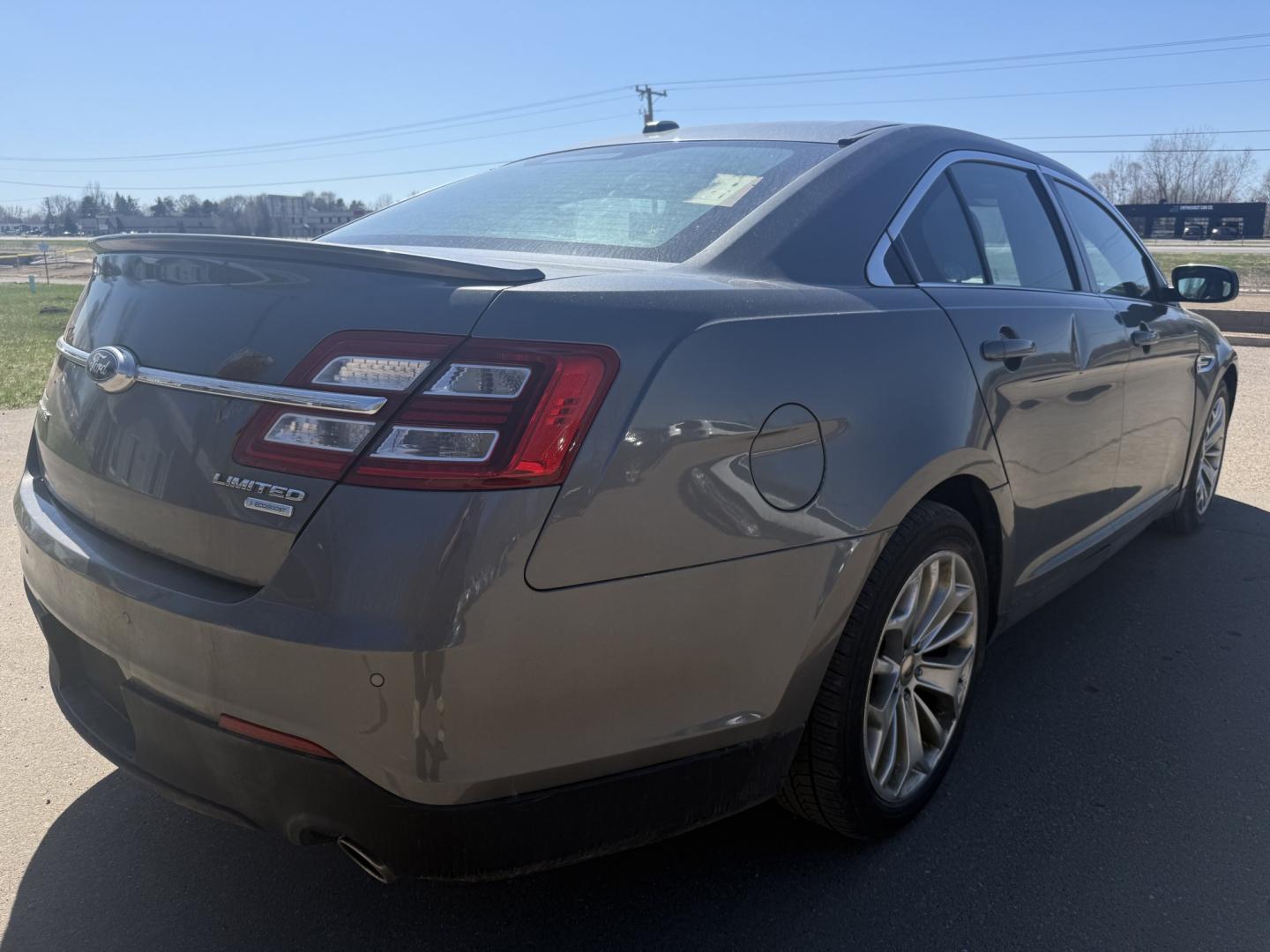 2013 Ford Taurus Limited FWD (1FAHP2F99DG) with an 2.0L L4 DOHC 16V engine, 6-Speed Automatic transmission, located at 17255 hwy 65 NE, Ham Lake, MN, 55304, 0.000000, 0.000000 - Photo#4