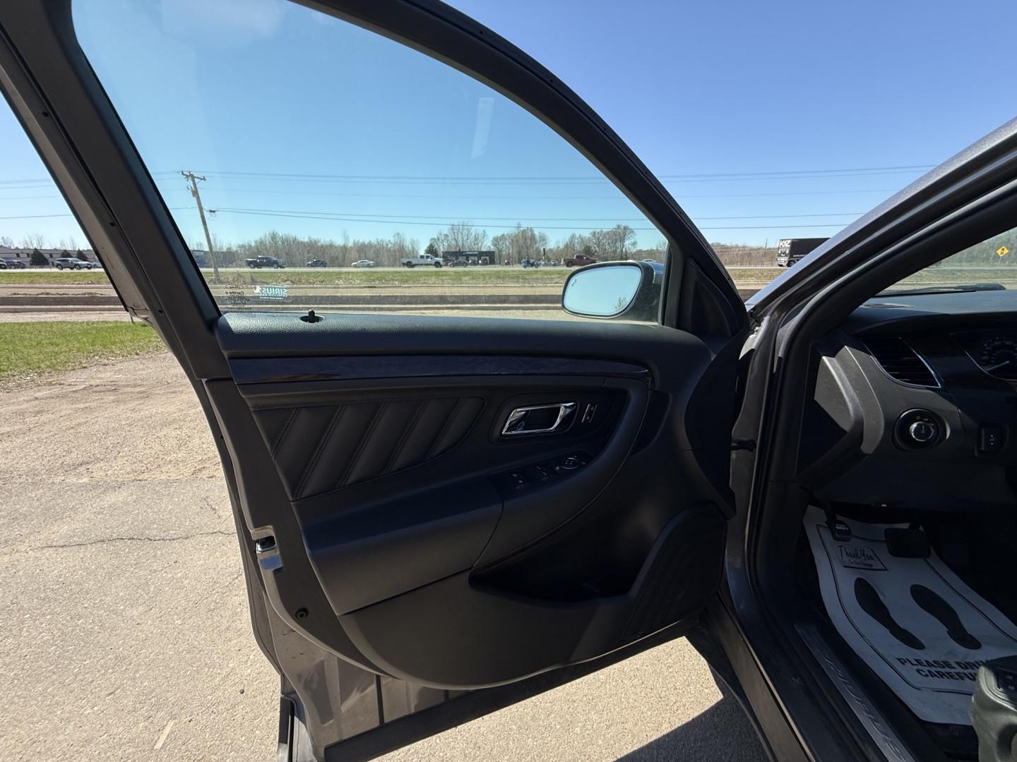 2013 Ford Taurus Limited FWD (1FAHP2F99DG) with an 2.0L L4 DOHC 16V engine, 6-Speed Automatic transmission, located at 17255 hwy 65 NE, Ham Lake, MN, 55304, 0.000000, 0.000000 - Photo#8