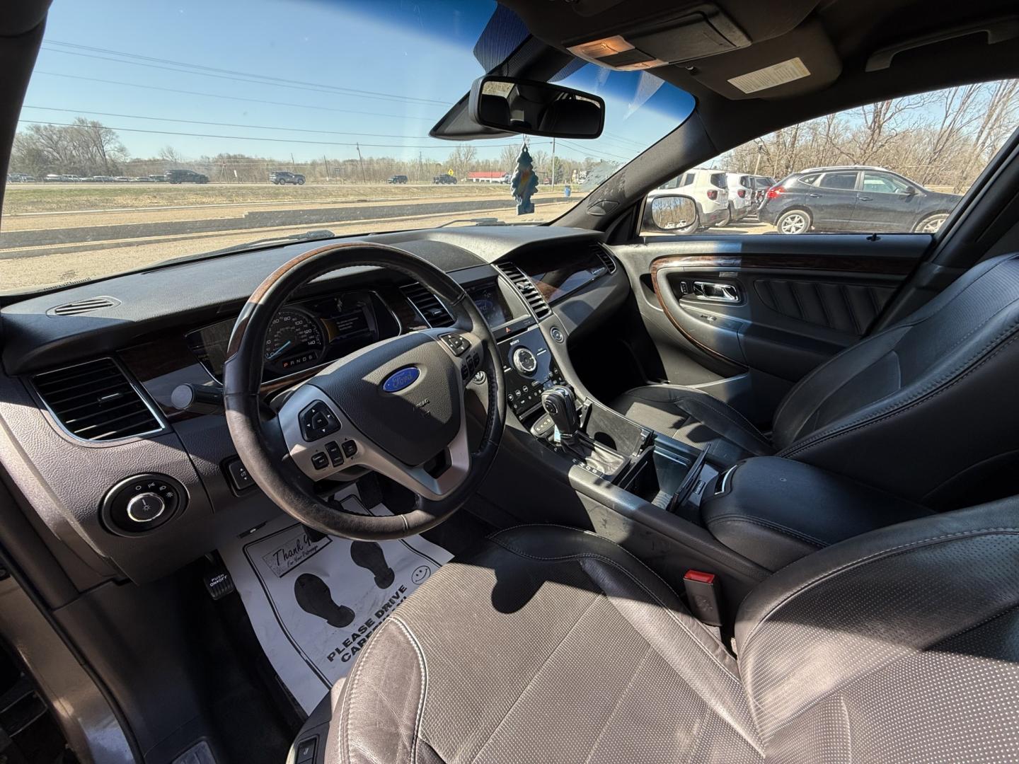 2013 Ford Taurus Limited FWD (1FAHP2F99DG) with an 2.0L L4 DOHC 16V engine, 6-Speed Automatic transmission, located at 17255 hwy 65 NE, Ham Lake, MN, 55304, 0.000000, 0.000000 - Photo#9