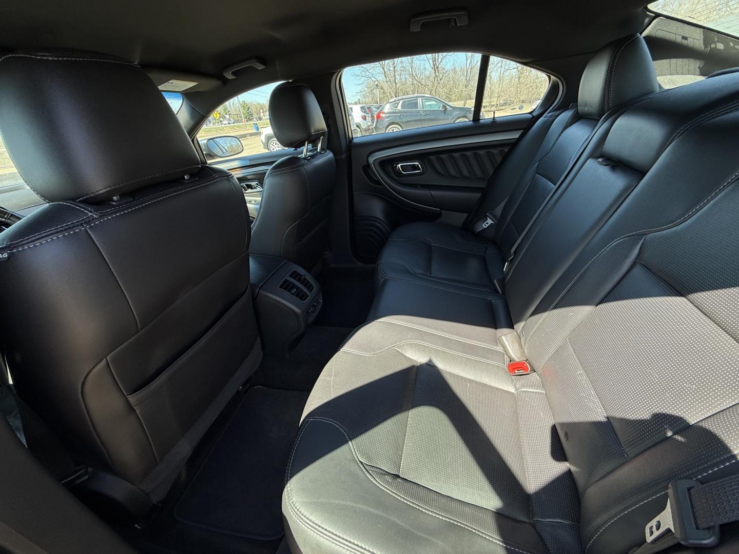 2013 Ford Taurus Limited FWD (1FAHP2F99DG) with an 2.0L L4 DOHC 16V engine, 6-Speed Automatic transmission, located at 17255 hwy 65 NE, Ham Lake, MN, 55304, 0.000000, 0.000000 - Photo#11