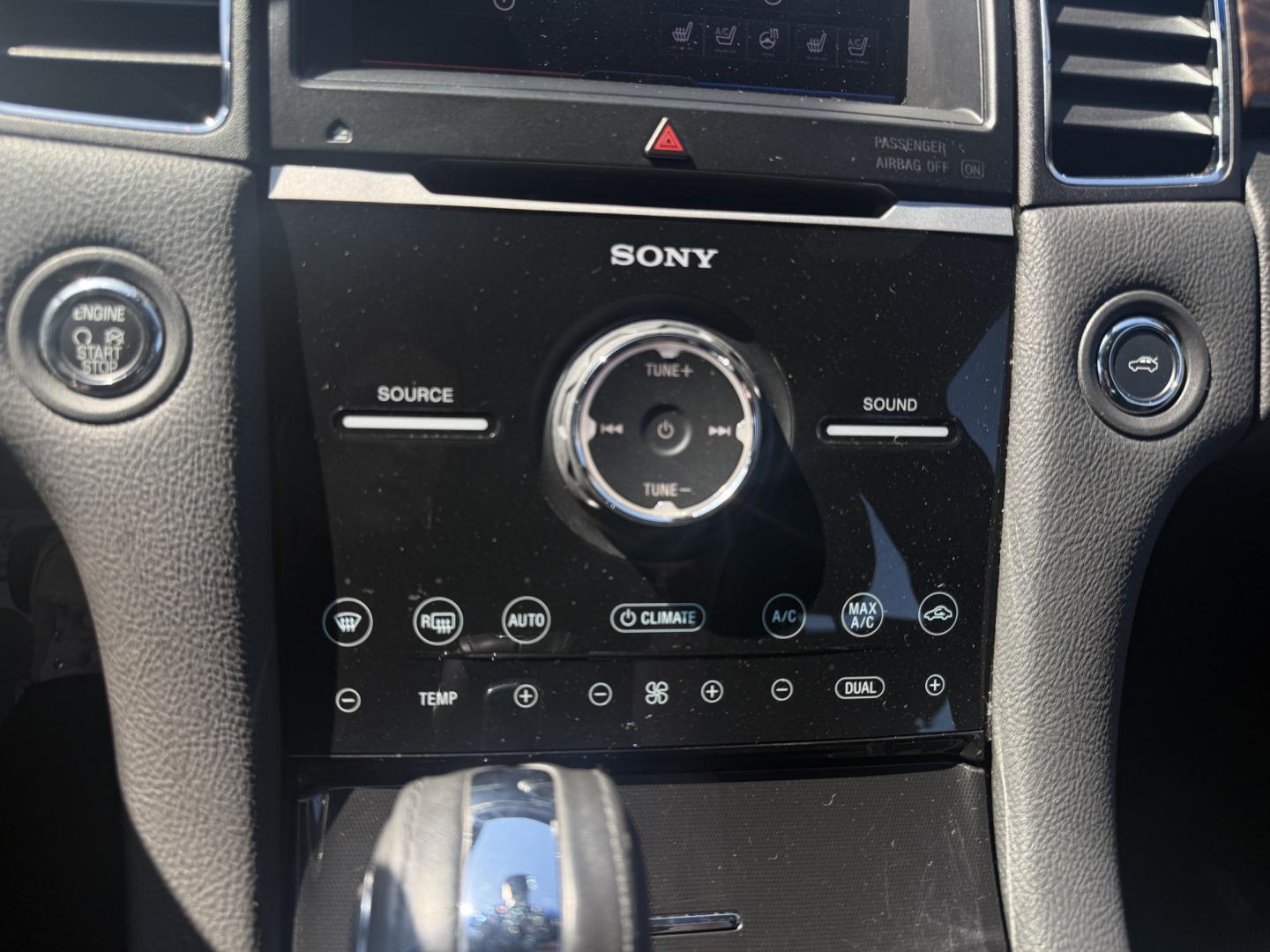 2013 Ford Taurus Limited FWD (1FAHP2F99DG) with an 2.0L L4 DOHC 16V engine, 6-Speed Automatic transmission, located at 17255 hwy 65 NE, Ham Lake, MN, 55304, 0.000000, 0.000000 - Photo#19