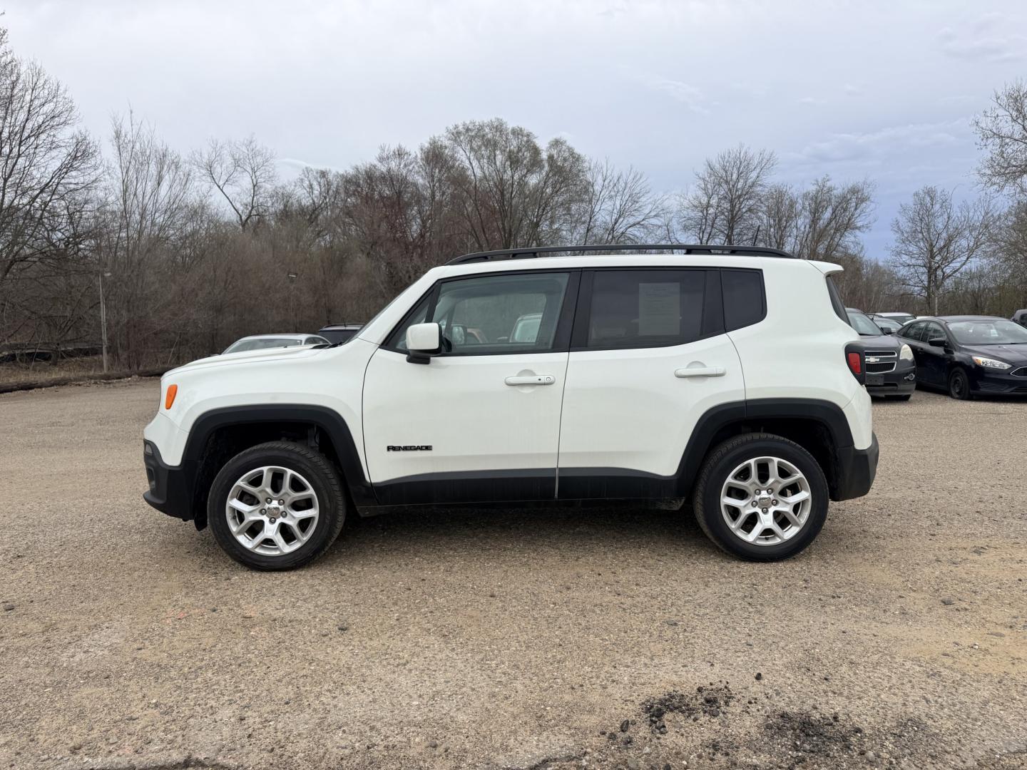 2018 Jeep Renegade Latitude 4WD (ZACCJBBB6JP) with an 2.4L L4 DOHC 16V engine, 6M transmission, located at 17255 hwy 65 NE, Ham Lake, MN, 55304, 0.000000, 0.000000 - Photo#1