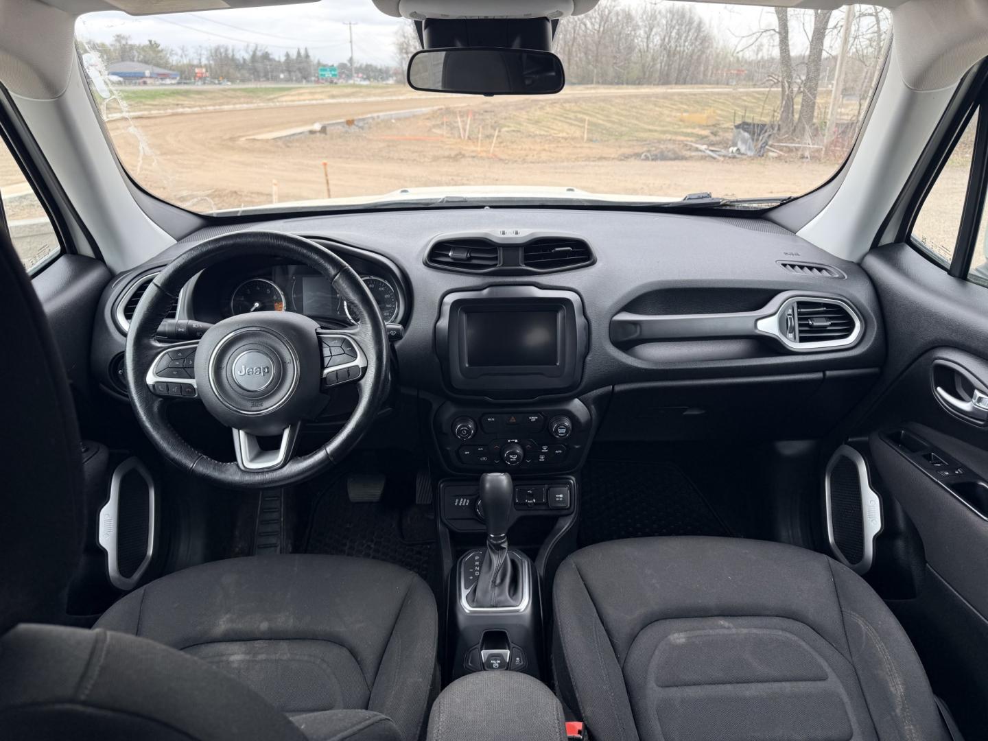 2018 Jeep Renegade Latitude 4WD (ZACCJBBB6JP) with an 2.4L L4 DOHC 16V engine, 6M transmission, located at 17255 hwy 65 NE, Ham Lake, MN, 55304, 0.000000, 0.000000 - Photo#16