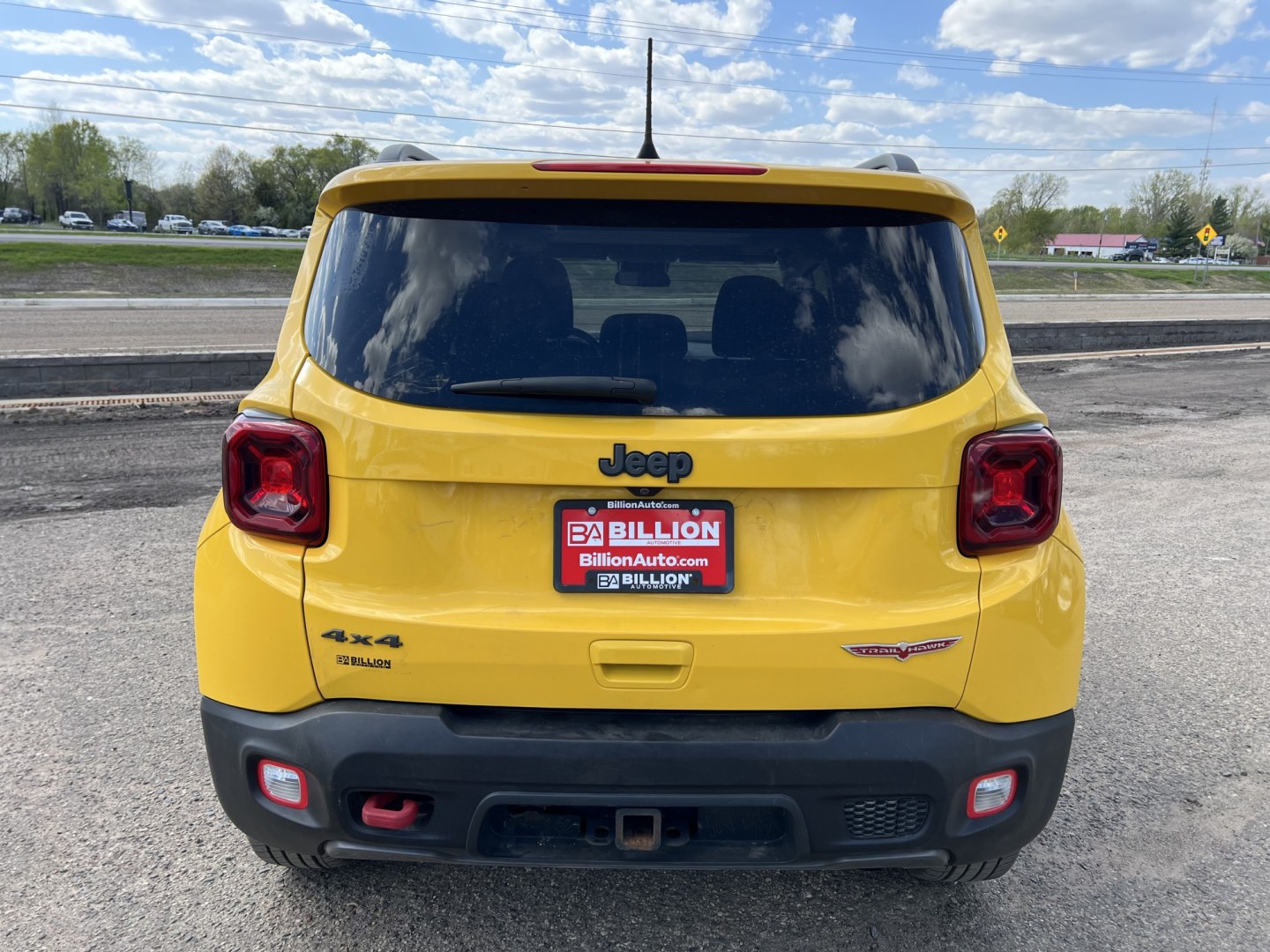 2019 Jeep Renegade Trailhawk 4WD (ZACNJBC14KP) with an 2.4L L4 DOHC 16V TURBO engine, 9A transmission, located at 17255 hwy 65 NE, Ham Lake, MN, 55304, 0.000000, 0.000000 - Photo#5