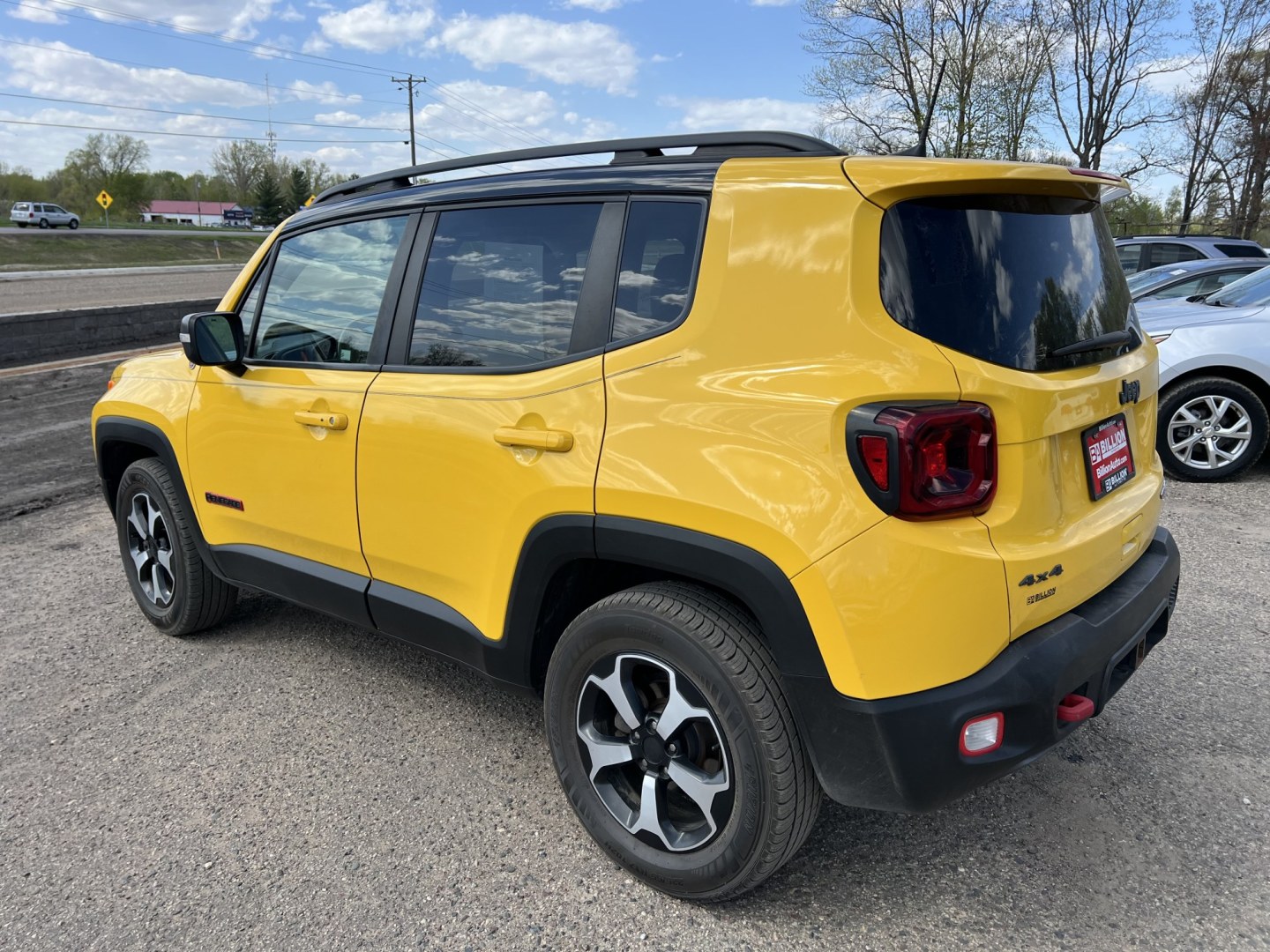 2019 Jeep Renegade Trailhawk 4WD (ZACNJBC14KP) with an 2.4L L4 DOHC 16V TURBO engine, 9A transmission, located at 17255 hwy 65 NE, Ham Lake, MN, 55304, 0.000000, 0.000000 - Photo#6