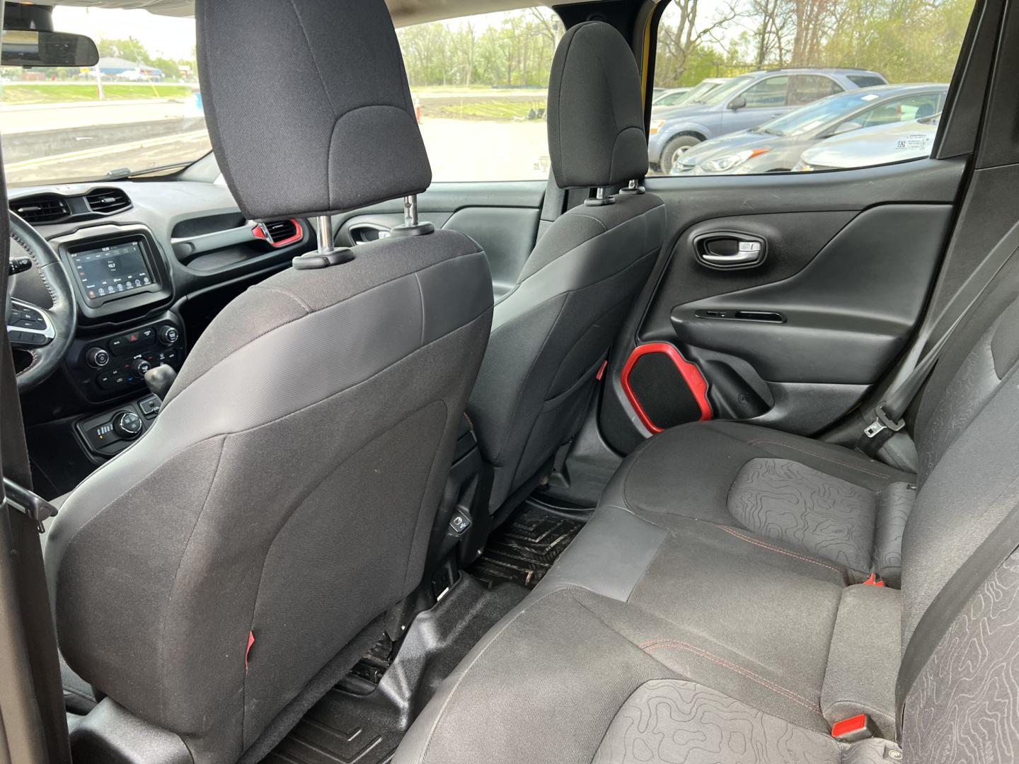 2019 Jeep Renegade Trailhawk 4WD (ZACNJBC14KP) with an 2.4L L4 DOHC 16V TURBO engine, 9A transmission, located at 17255 hwy 65 NE, Ham Lake, MN, 55304, 0.000000, 0.000000 - Photo#12