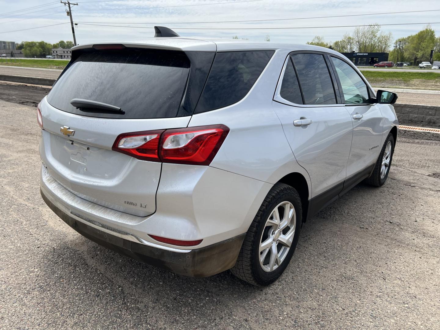 2020 Chevrolet Equinox LT AWD (3GNAXUEV6LS) with an 1.5L L4 DOHC 16V TURBO engine, 6A transmission, located at 17255 hwy 65 NE, Ham Lake, MN, 55304, 0.000000, 0.000000 - Photo#4