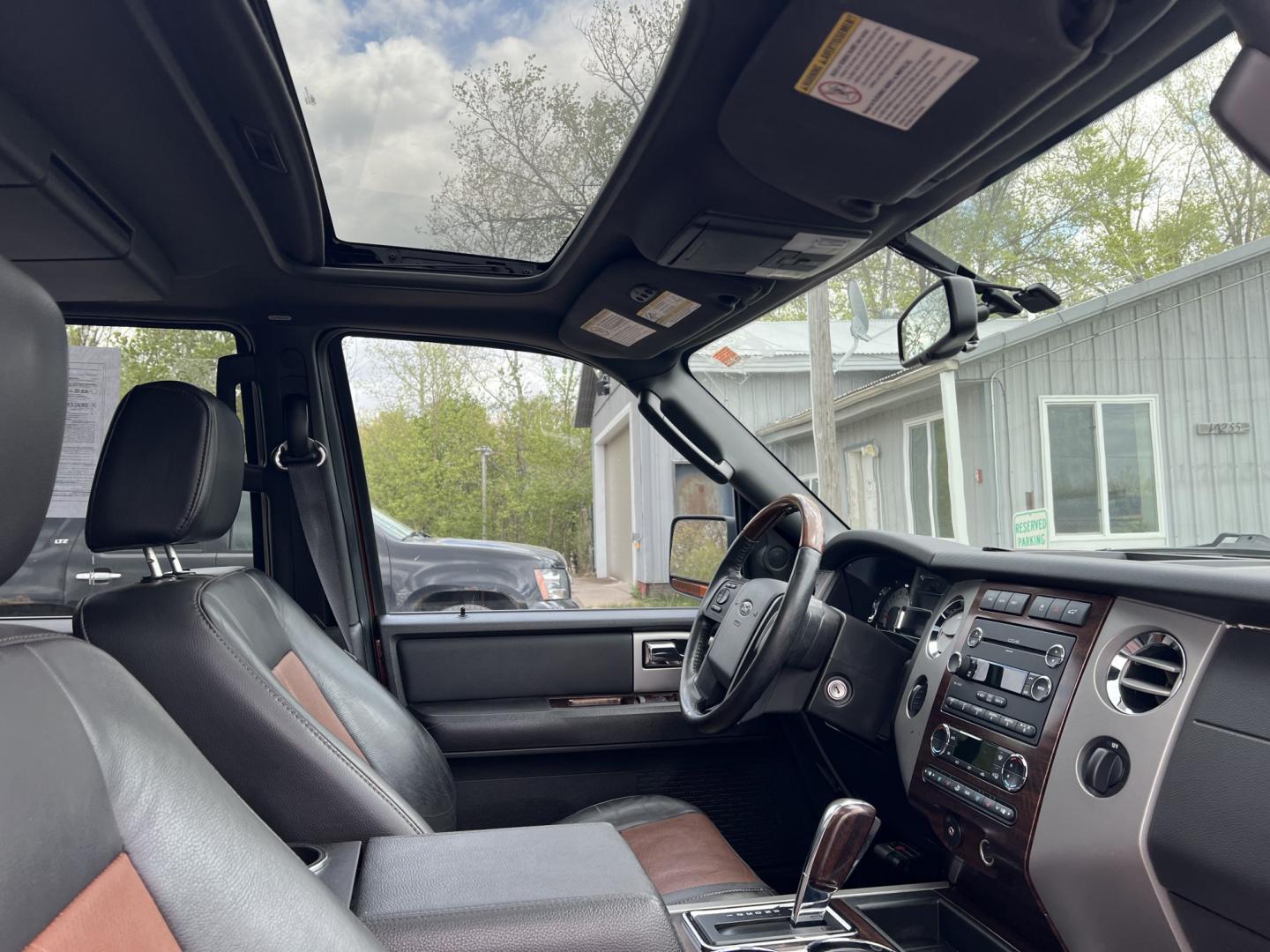 2008 Ford Expedition Limited 4WD (1FMFU20548L) with an 5.4L V8 SOHC 16V engine, 6-Speed Automatic Overdrive transmission, located at 17255 hwy 65 NE, Ham Lake, MN, 55304, 0.000000, 0.000000 - Photo#16