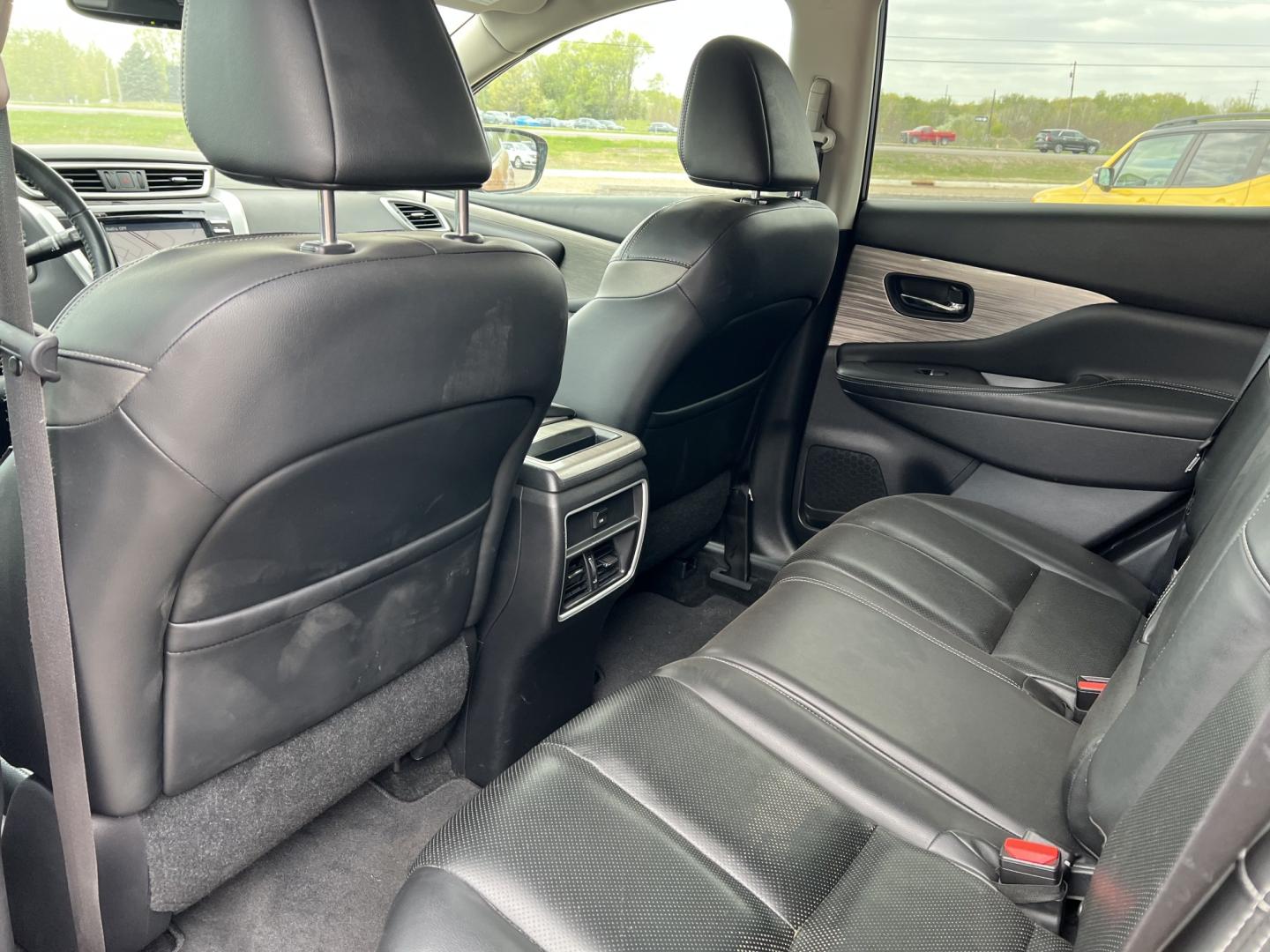 2016 Nissan Murano Platinum AWD (5N1AZ2MH6GN) with an 3.5L V6 DOHC 24V engine, CVT transmission, located at 17255 hwy 65 NE, Ham Lake, MN, 55304, 0.000000, 0.000000 - Photo#11