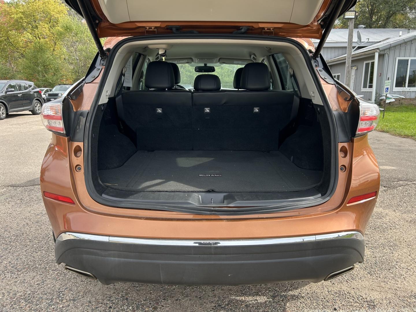 2016 /black Nissan Murano Platinum AWD (5N1AZ2MH6GN) with an 3.5L V6 DOHC 24V engine, CVT transmission, located at 17255 hwy 65 NE, Ham Lake, MN, 55304, 0.000000, 0.000000- Photo#9