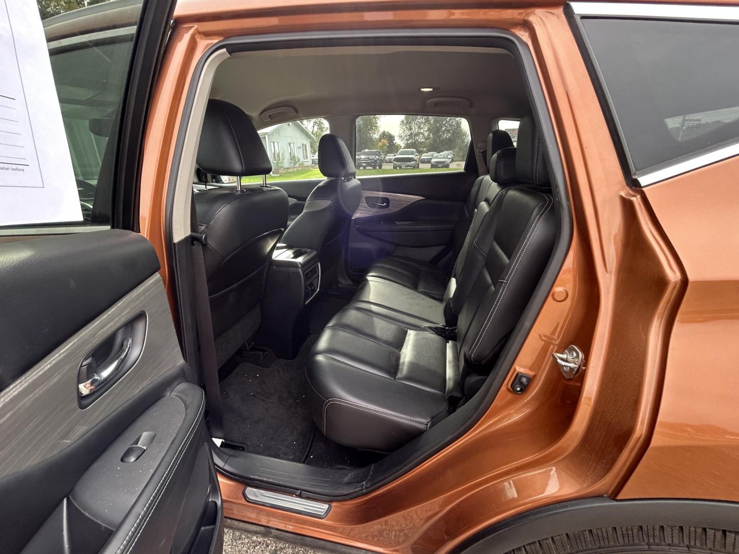 2016 /black Nissan Murano Platinum AWD (5N1AZ2MH6GN) with an 3.5L V6 DOHC 24V engine, CVT transmission, located at 17255 hwy 65 NE, Ham Lake, MN, 55304, 0.000000, 0.000000- Photo#13