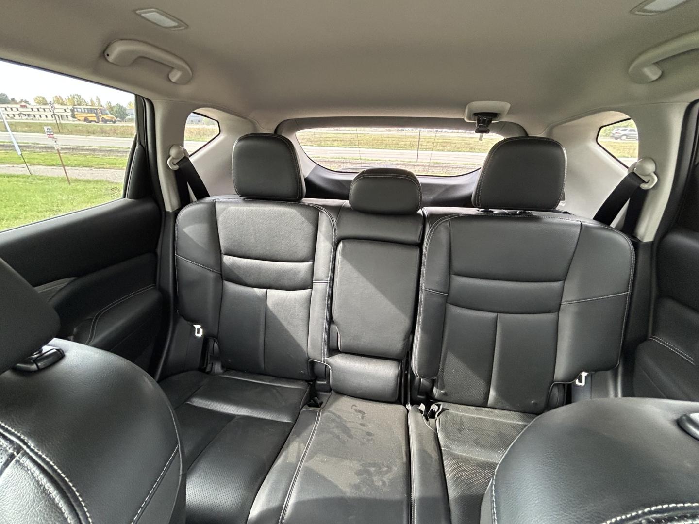 2016 /black Nissan Murano Platinum AWD (5N1AZ2MH6GN) with an 3.5L V6 DOHC 24V engine, CVT transmission, located at 17255 hwy 65 NE, Ham Lake, MN, 55304, 0.000000, 0.000000- Photo#19