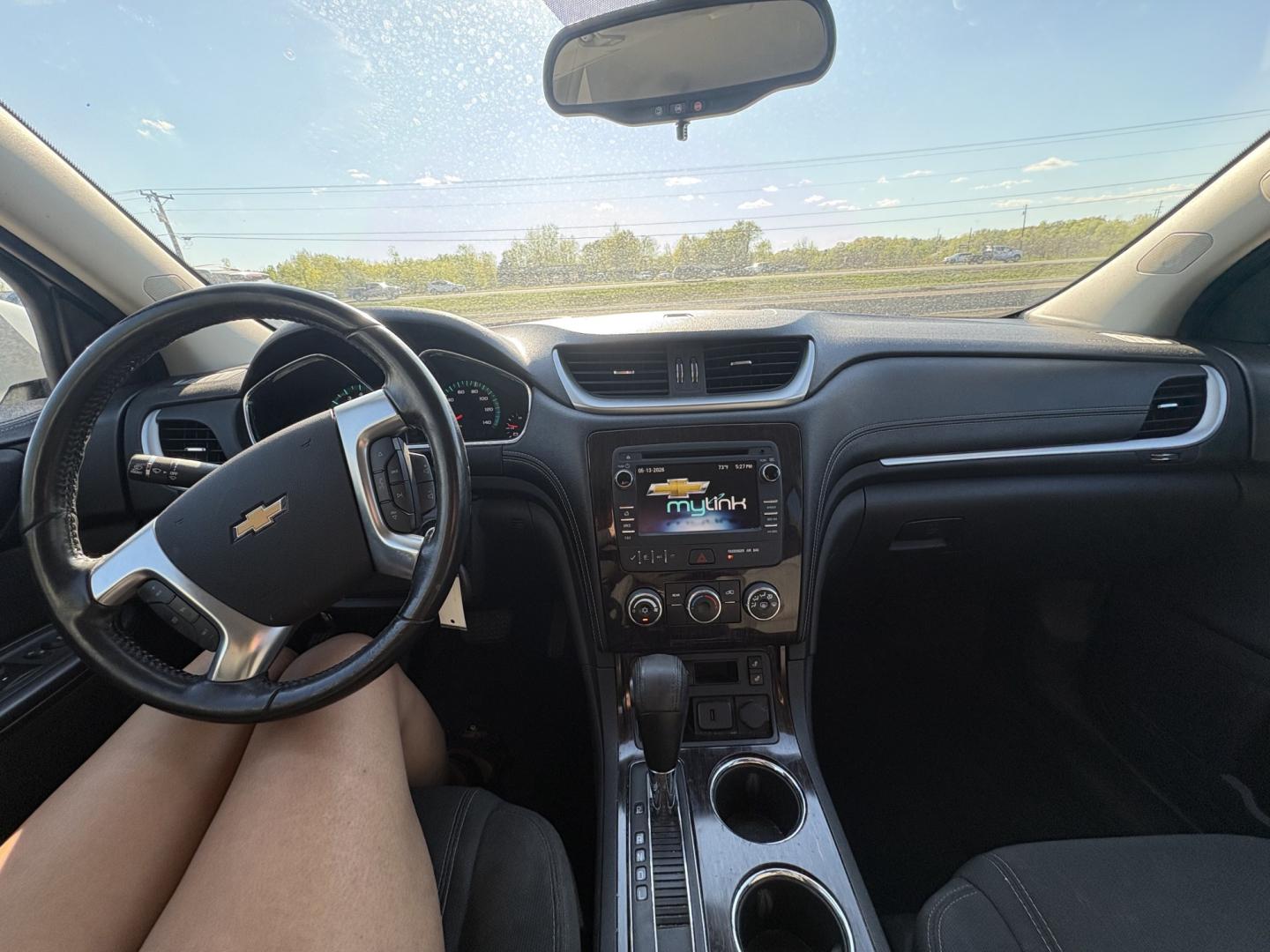 2016 Chevrolet Traverse 1LT AWD (1GNKVGKD8GJ) with an 3.6L V6 DOHC 24V engine, 6A transmission, located at 17255 hwy 65 NE, Ham Lake, MN, 55304, 0.000000, 0.000000 - Photo#18