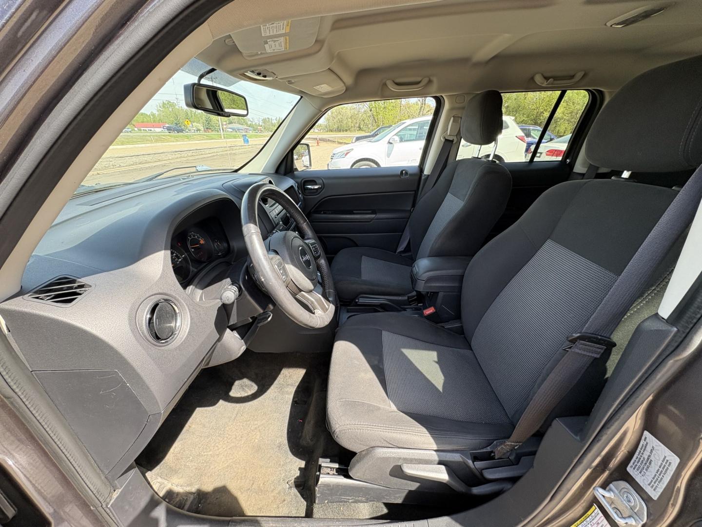 2017 Jeep Patriot Latitude 4WD (1C4NJRFB4HD) with an 2.4L L4 DOHC 16V engine, located at 17255 hwy 65 NE, Ham Lake, MN, 55304, 0.000000, 0.000000 - Photo#9