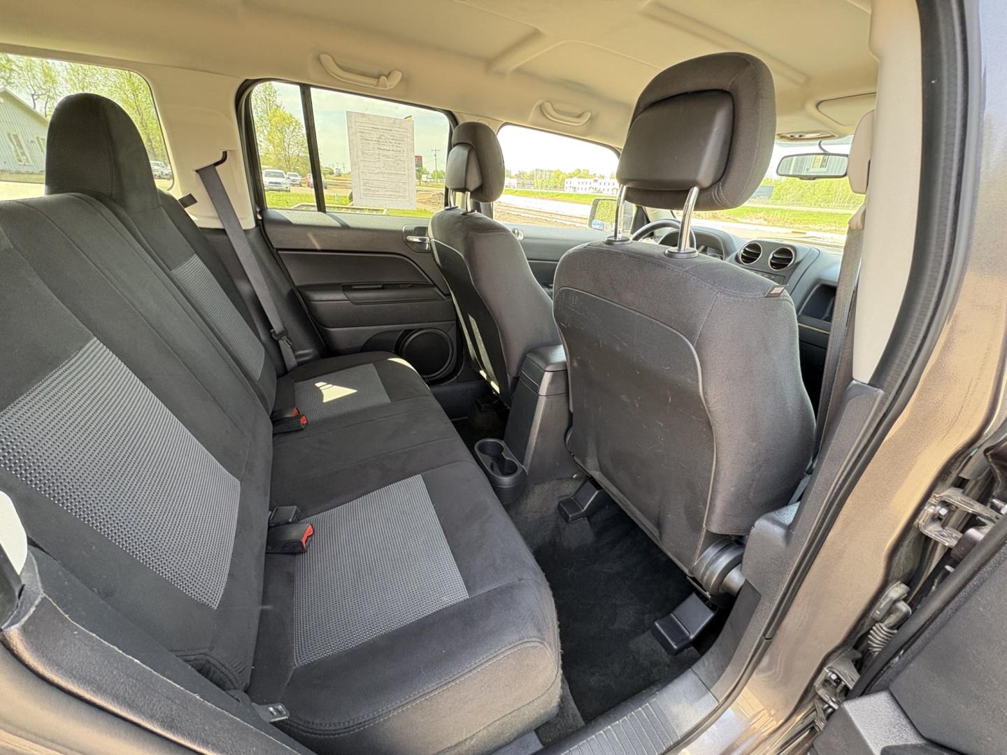 2017 Jeep Patriot Latitude 4WD (1C4NJRFB4HD) with an 2.4L L4 DOHC 16V engine, located at 17255 hwy 65 NE, Ham Lake, MN, 55304, 0.000000, 0.000000 - Photo#13