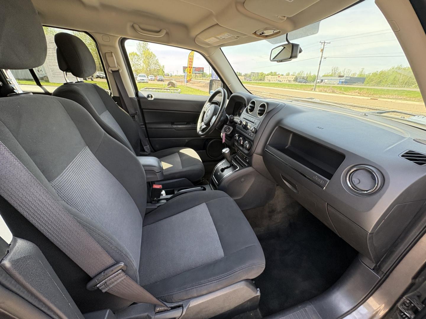 2017 Jeep Patriot Latitude 4WD (1C4NJRFB4HD) with an 2.4L L4 DOHC 16V engine, located at 17255 hwy 65 NE, Ham Lake, MN, 55304, 0.000000, 0.000000 - Photo#15