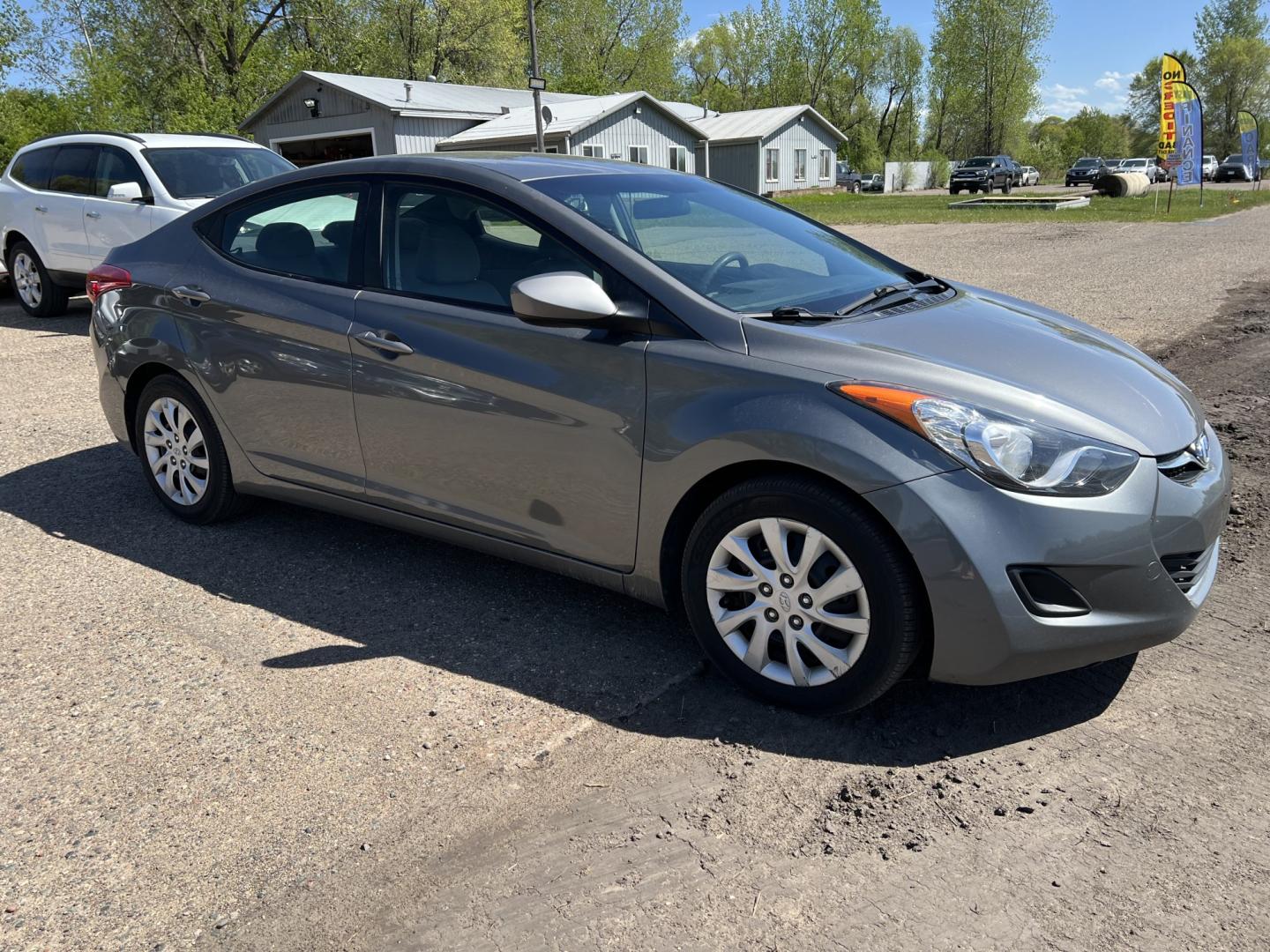 2013 Hyundai Elantra Limited (5NPDH4AE7DH) with an 1.8L L4 DOHC 16V engine, 6-Speed Automatic transmission, located at 17255 hwy 65 NE, Ham Lake, MN, 55304, 0.000000, 0.000000 - Photo#2
