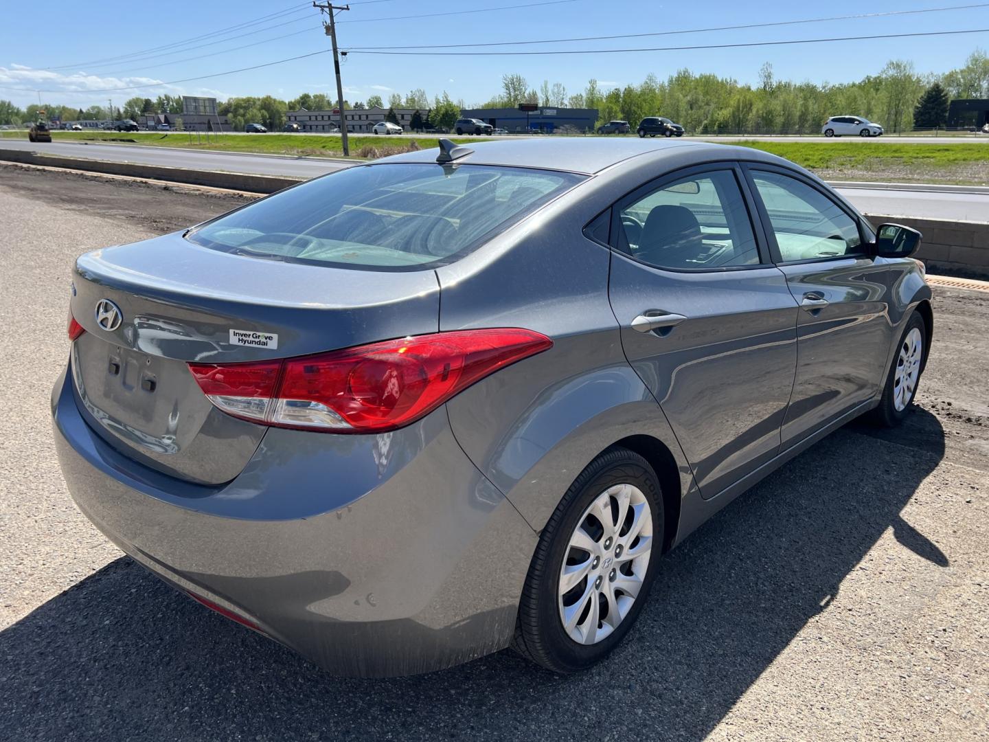 2013 Hyundai Elantra Limited (5NPDH4AE7DH) with an 1.8L L4 DOHC 16V engine, 6-Speed Automatic transmission, located at 17255 hwy 65 NE, Ham Lake, MN, 55304, 0.000000, 0.000000 - Photo#4