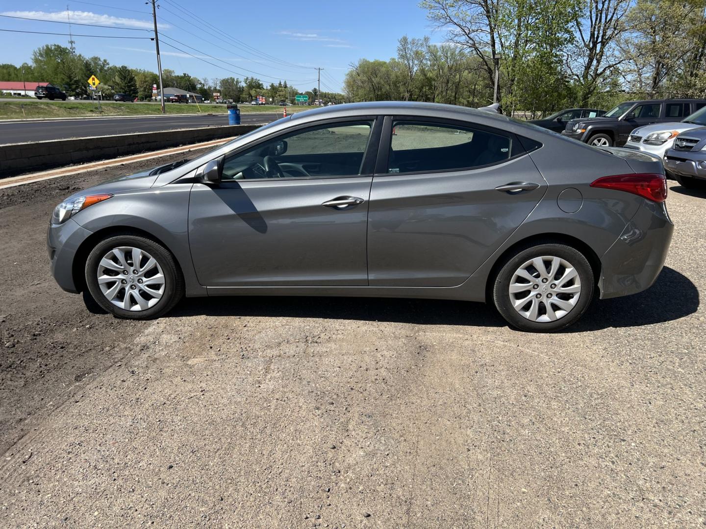 2013 Hyundai Elantra Limited (5NPDH4AE7DH) with an 1.8L L4 DOHC 16V engine, 6-Speed Automatic transmission, located at 17255 hwy 65 NE, Ham Lake, MN, 55304, 0.000000, 0.000000 - Photo#7