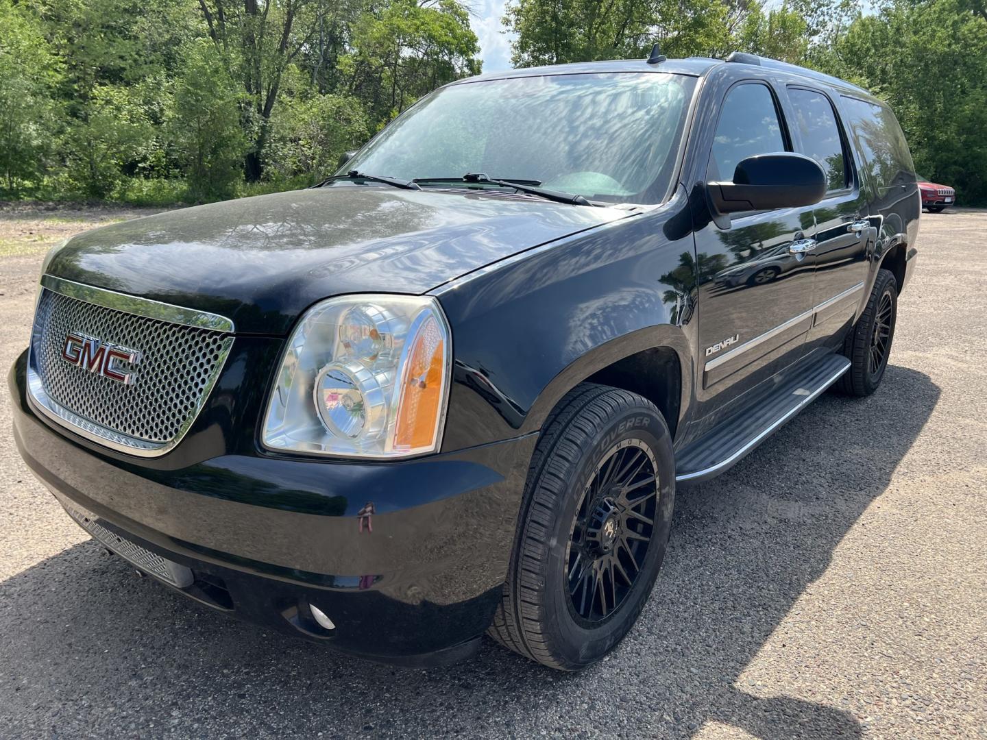 2013 GMC Yukon Denali AWD's photo