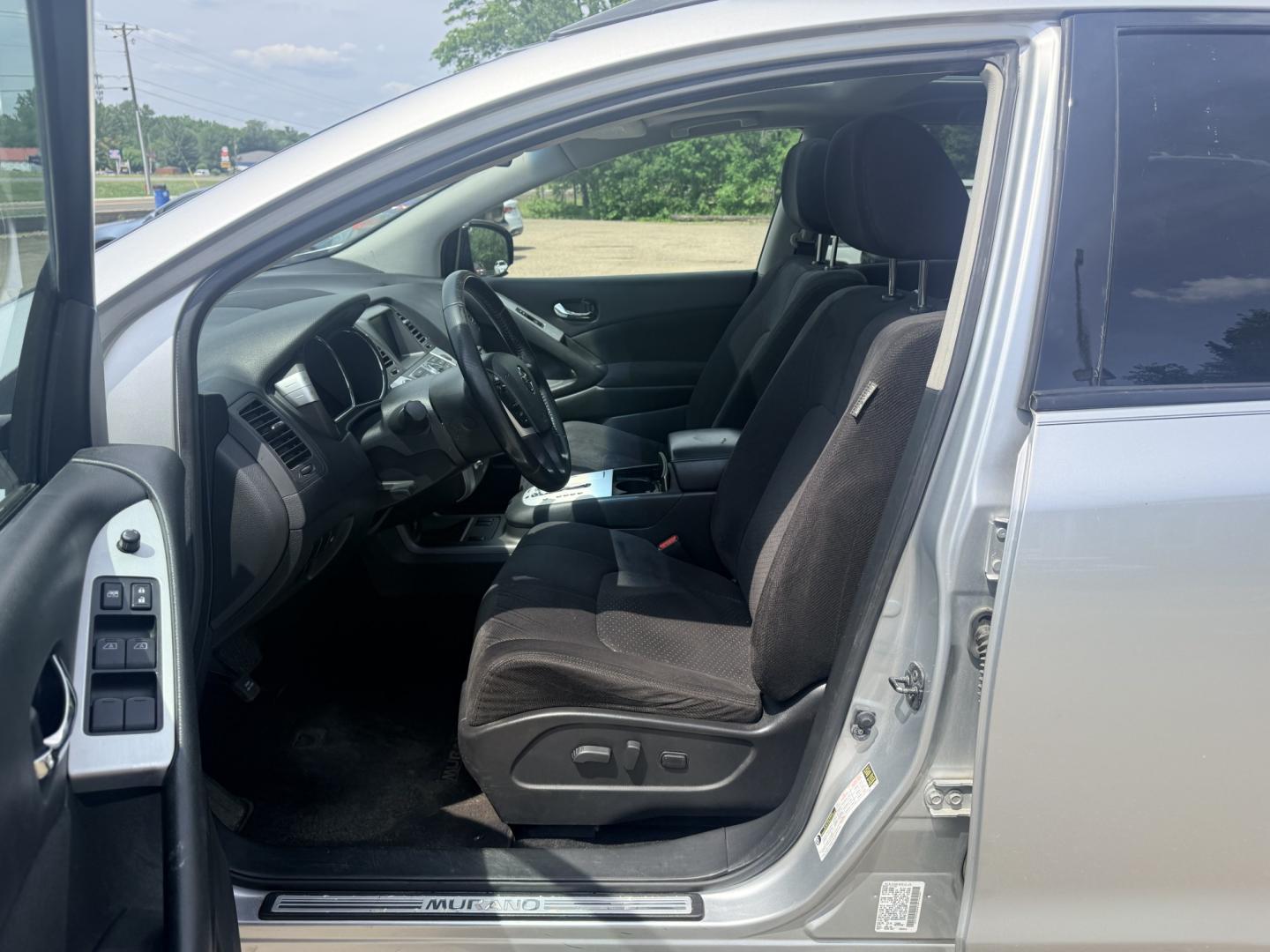 2011 Nissan Murano LE (JN8AZ1MU9BW) with an 3.5L V6 DOHC 24V engine, CVT transmission, located at 17255 hwy 65 NE, Ham Lake, MN, 55304, 0.000000, 0.000000 - Photo#9