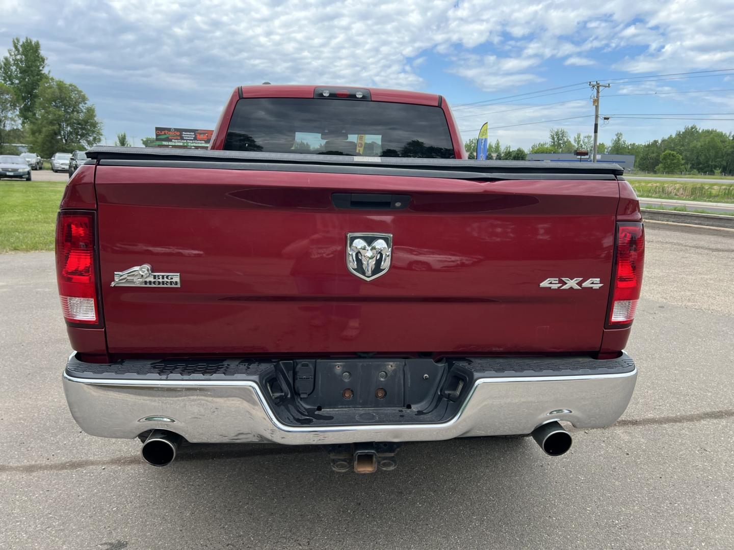 2014 RAM 1500 SLT Quad Cab 4WD (1C6RR7GT3ES) with an 5.7L V8 OHV 16V engine, 6-Speed Automatic transmission, located at 17255 hwy 65 NE, Ham Lake, MN, 55304, 0.000000, 0.000000- Photo#5
