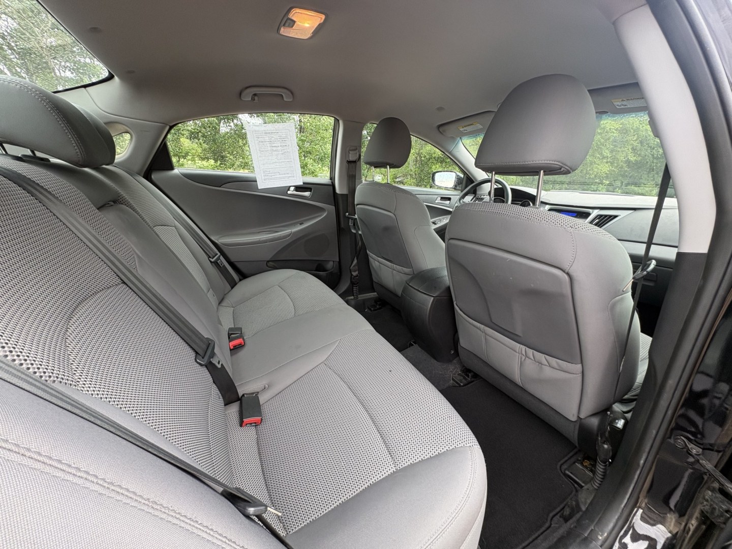 2011 Hyundai Sonata GLS Auto (5NPEB4AC4BH) with an 2.4L L4 DOHC 16V engine, 5-Speed Automatic transmission, located at 17255 hwy 65 NE, Ham Lake, MN, 55304, 0.000000, 0.000000 - Photo#13