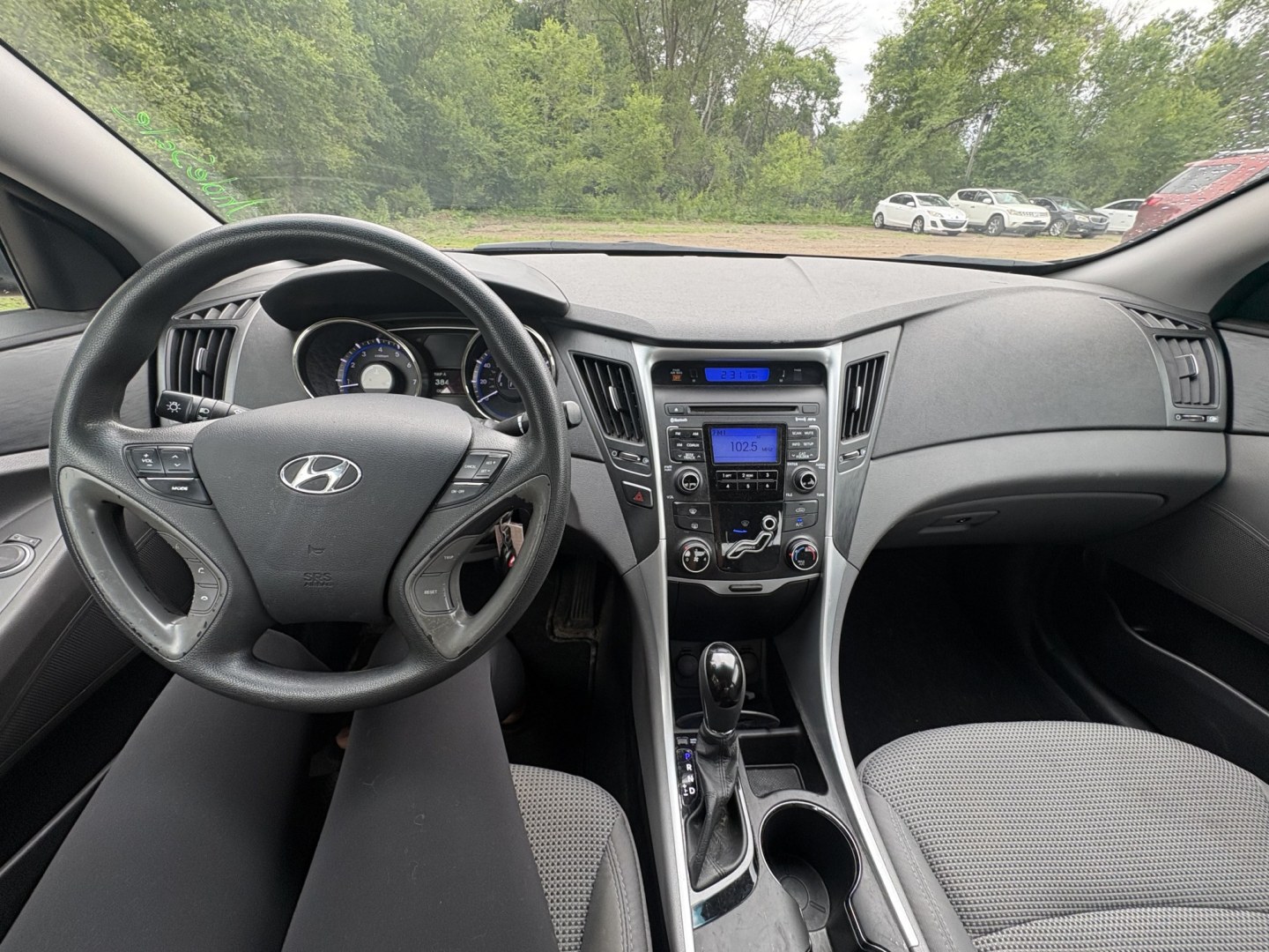 2011 Hyundai Sonata GLS Auto (5NPEB4AC4BH) with an 2.4L L4 DOHC 16V engine, 5-Speed Automatic transmission, located at 17255 hwy 65 NE, Ham Lake, MN, 55304, 0.000000, 0.000000 - Photo#16