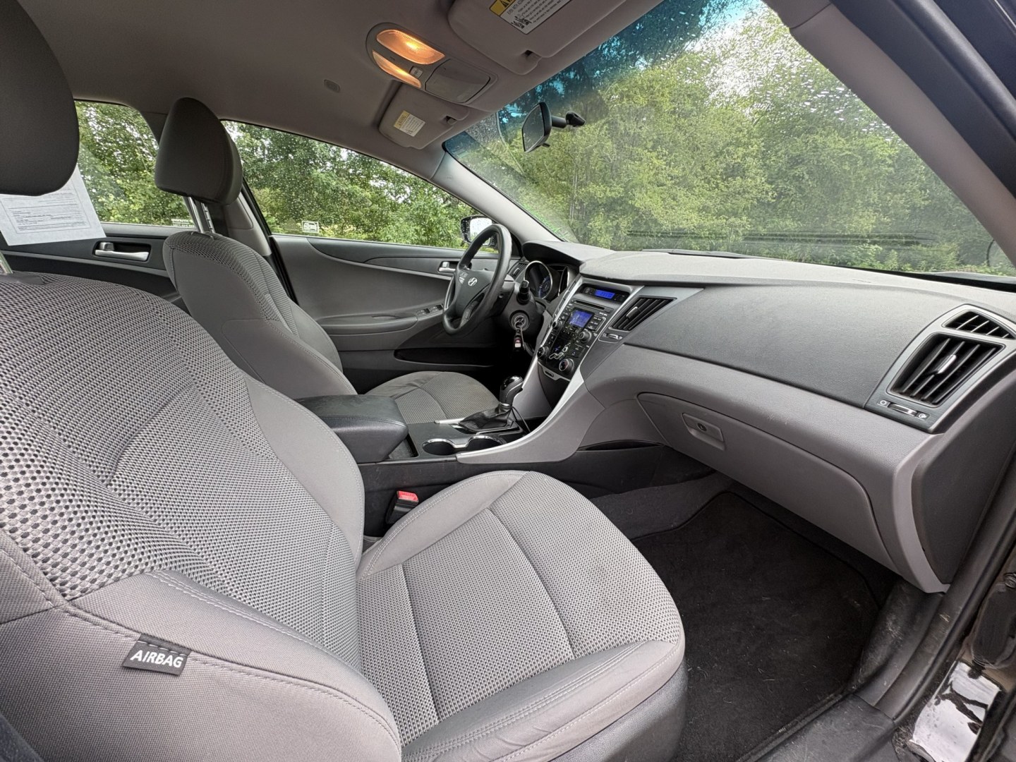 2011 Hyundai Sonata GLS Auto (5NPEB4AC4BH) with an 2.4L L4 DOHC 16V engine, 5-Speed Automatic transmission, located at 17255 hwy 65 NE, Ham Lake, MN, 55304, 0.000000, 0.000000 - Photo#15