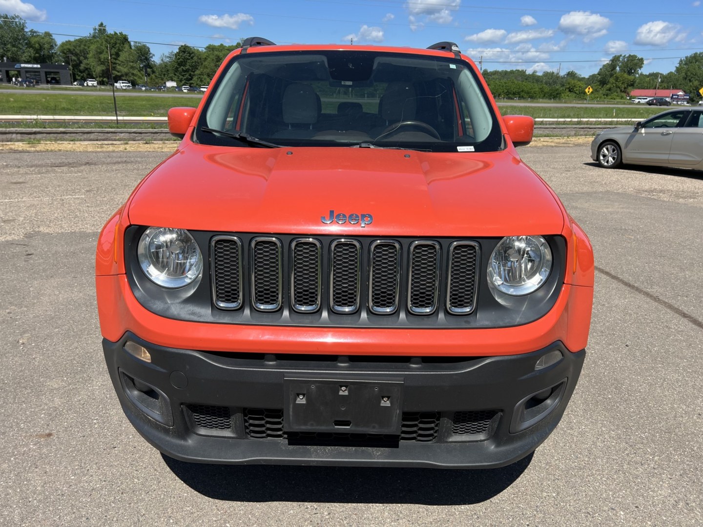 2015 Jeep Renegade Latitude 4WD (ZACCJBBT7FP) with an 2.4L L4 engine, 6-Speed Manual transmission, located at 17255 hwy 65 NE, Ham Lake, MN, 55304, 0.000000, 0.000000 - Photo#1