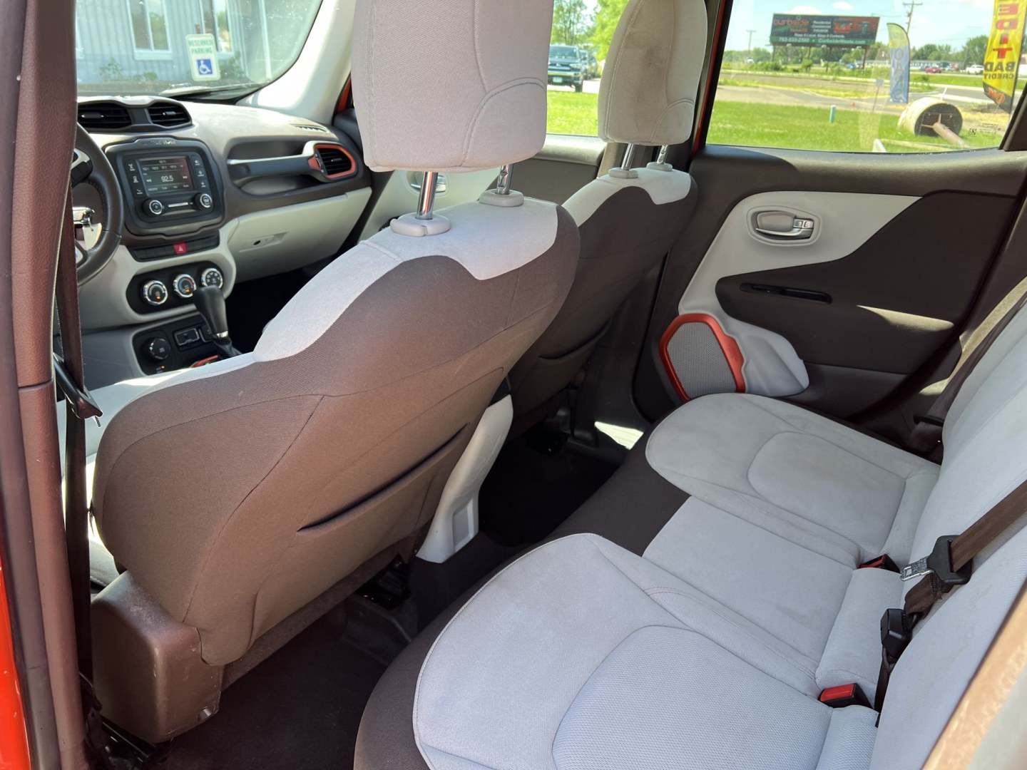 2015 Jeep Renegade Latitude 4WD (ZACCJBBT7FP) with an 2.4L L4 engine, 6-Speed Manual transmission, located at 17255 hwy 65 NE, Ham Lake, MN, 55304, 0.000000, 0.000000 - Photo#11