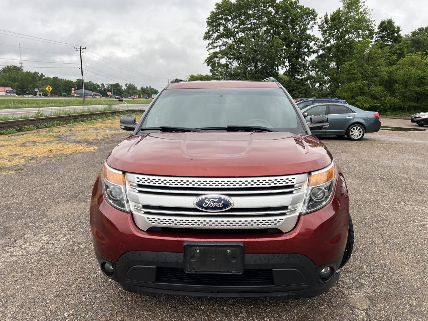 2014 Ford Explorer XLT 4WD (1FM5K8D81EG) with an 3.5L V6 DOHC 24V engine, 6-Speed Automatic transmission, located at 17255 hwy 65 NE, Ham Lake, MN, 55304, 0.000000, 0.000000- Photo#1