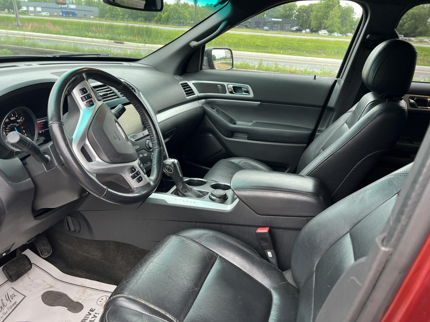 2014 Ford Explorer XLT 4WD (1FM5K8D81EG) with an 3.5L V6 DOHC 24V engine, 6-Speed Automatic transmission, located at 17255 hwy 65 NE, Ham Lake, MN, 55304, 0.000000, 0.000000- Photo#9