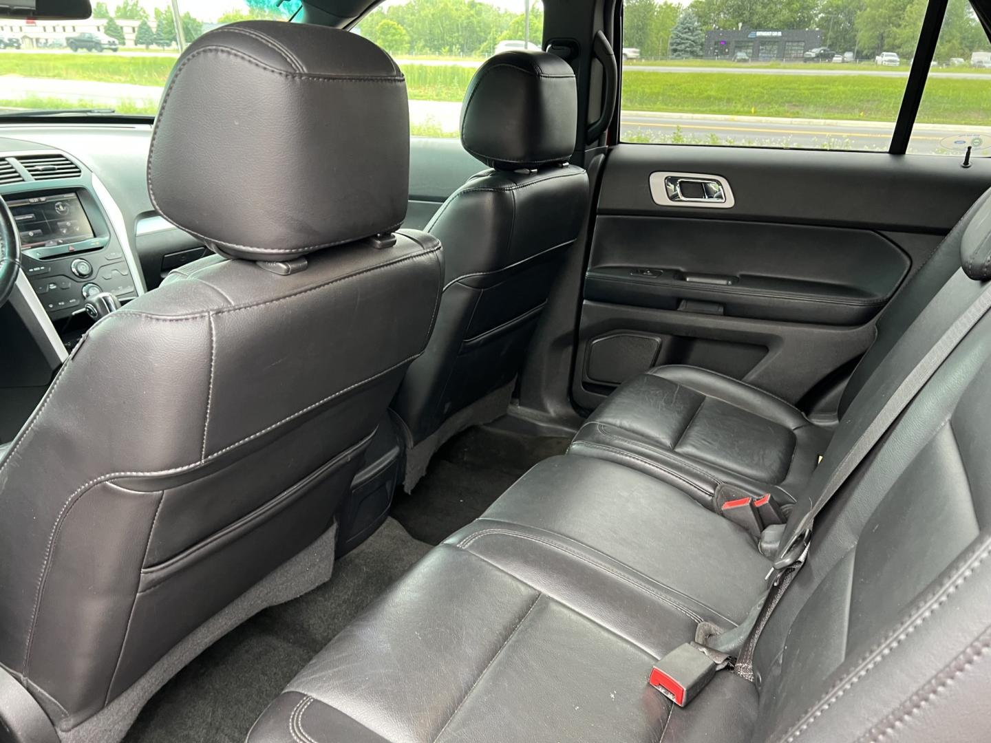 2014 Ford Explorer XLT 4WD (1FM5K8D81EG) with an 3.5L V6 DOHC 24V engine, 6-Speed Automatic transmission, located at 17255 hwy 65 NE, Ham Lake, MN, 55304, 0.000000, 0.000000- Photo#11