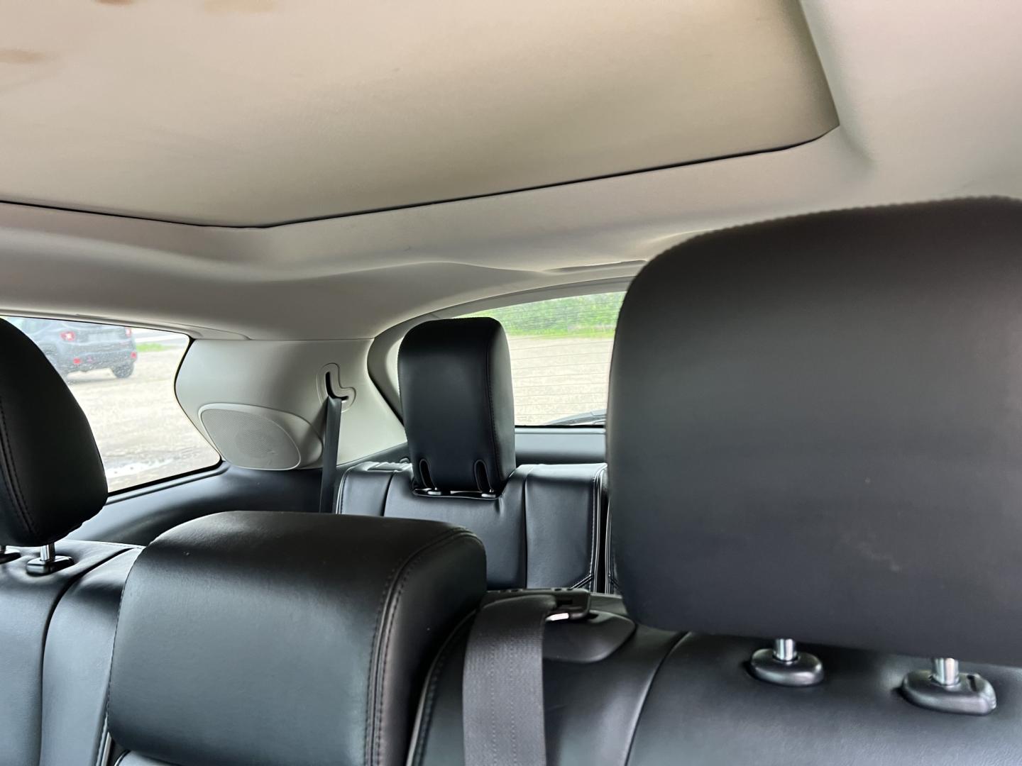 2014 Infiniti JX Base AWD (5N1AL0MM7EC) with an 3.5L V6 DOHC 24V engine, Continuously Variable Transmission transmission, located at 17255 hwy 65 NE, Ham Lake, MN, 55304, 0.000000, 0.000000- Photo#13