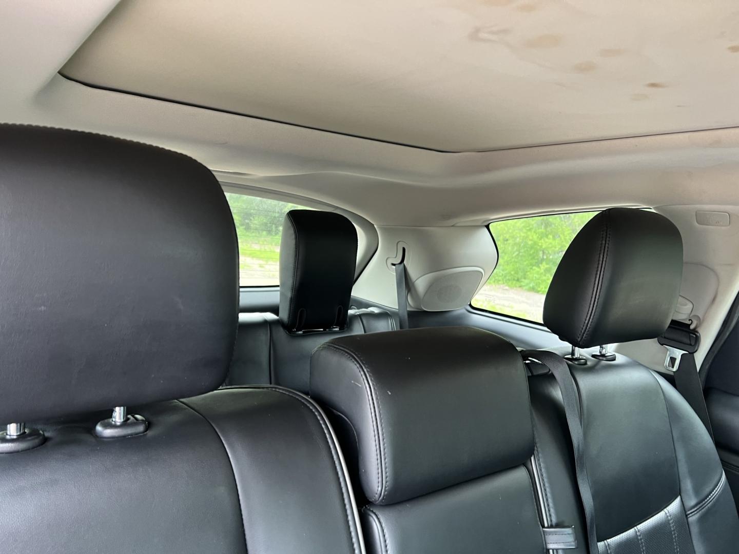 2014 Infiniti JX Base AWD (5N1AL0MM7EC) with an 3.5L V6 DOHC 24V engine, Continuously Variable Transmission transmission, located at 17255 hwy 65 NE, Ham Lake, MN, 55304, 0.000000, 0.000000- Photo#20