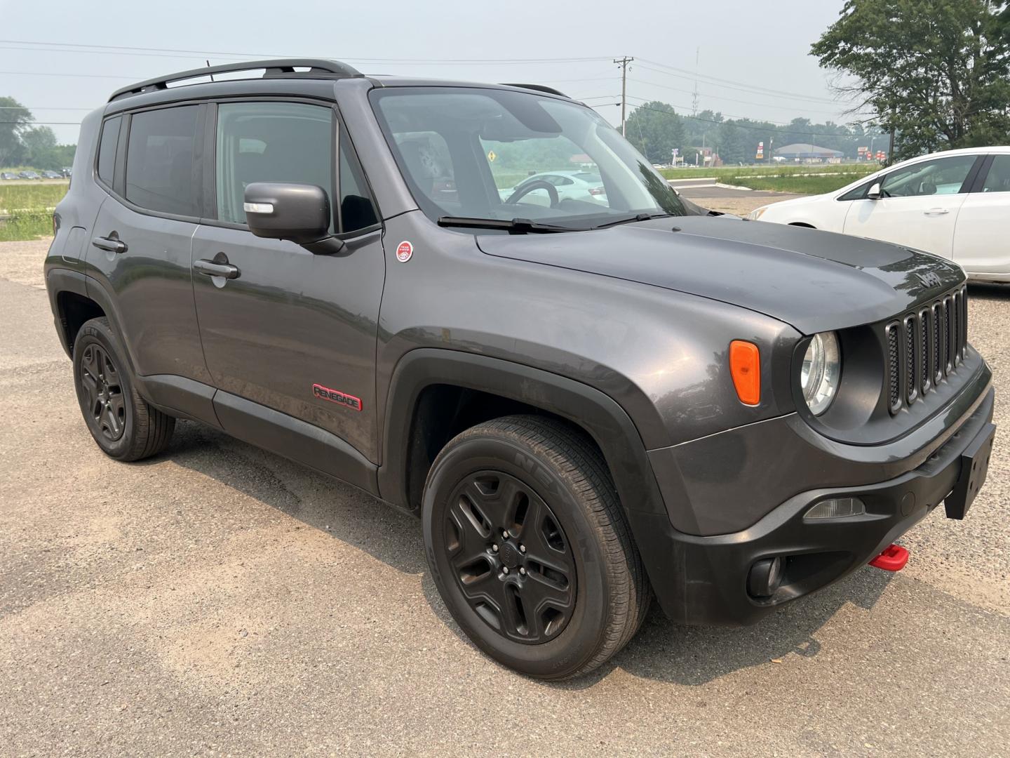 2018 Jeep Renegade Trailhawk 4WD (ZACCJBCB6JP) with an 2.4L L4 DOHC 16V engine, 9A transmission, located at 17255 hwy 65 NE, Ham Lake, MN, 55304, 0.000000, 0.000000- Photo#2