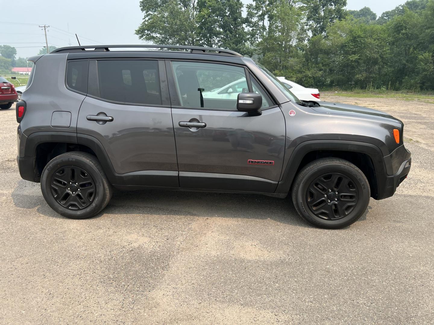 2018 Jeep Renegade Trailhawk 4WD (ZACCJBCB6JP) with an 2.4L L4 DOHC 16V engine, 9A transmission, located at 17255 hwy 65 NE, Ham Lake, MN, 55304, 0.000000, 0.000000- Photo#3