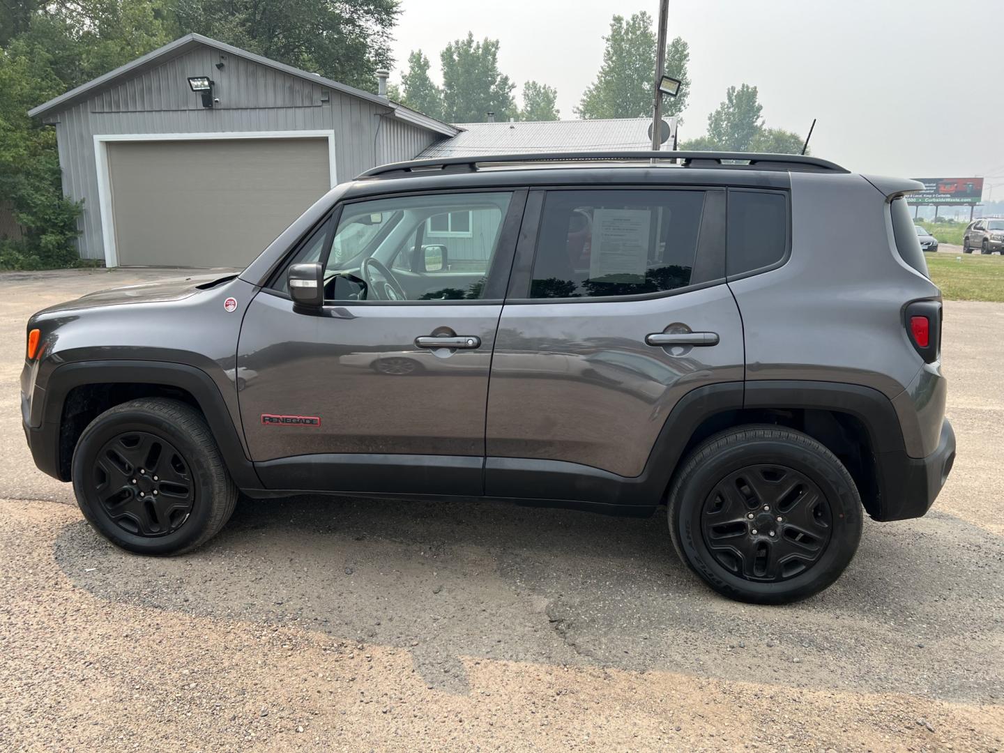 2018 Jeep Renegade Trailhawk 4WD (ZACCJBCB6JP) with an 2.4L L4 DOHC 16V engine, 9A transmission, located at 17255 hwy 65 NE, Ham Lake, MN, 55304, 0.000000, 0.000000- Photo#7