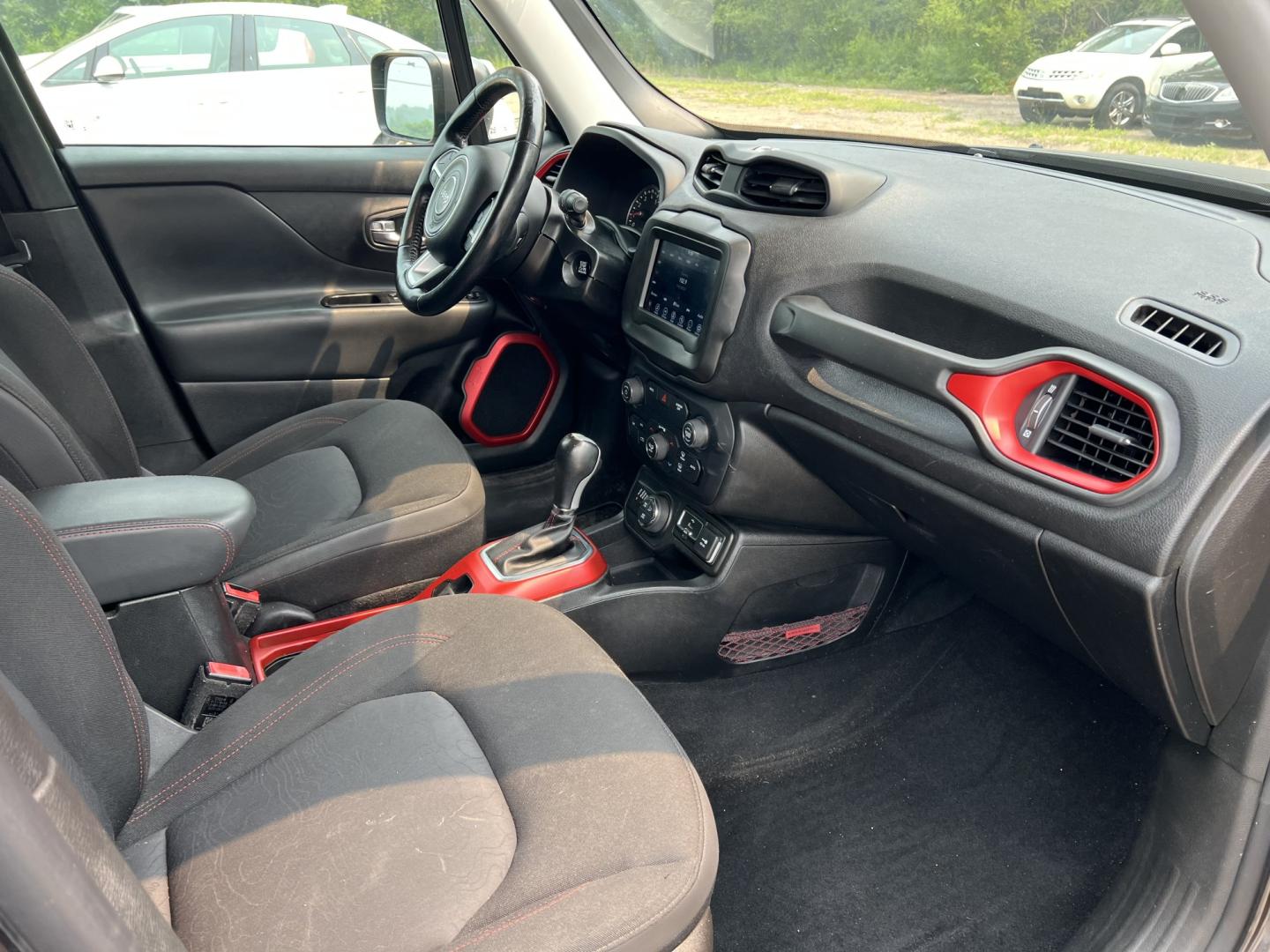 2018 Jeep Renegade Trailhawk 4WD (ZACCJBCB6JP) with an 2.4L L4 DOHC 16V engine, 9A transmission, located at 17255 hwy 65 NE, Ham Lake, MN, 55304, 0.000000, 0.000000- Photo#13
