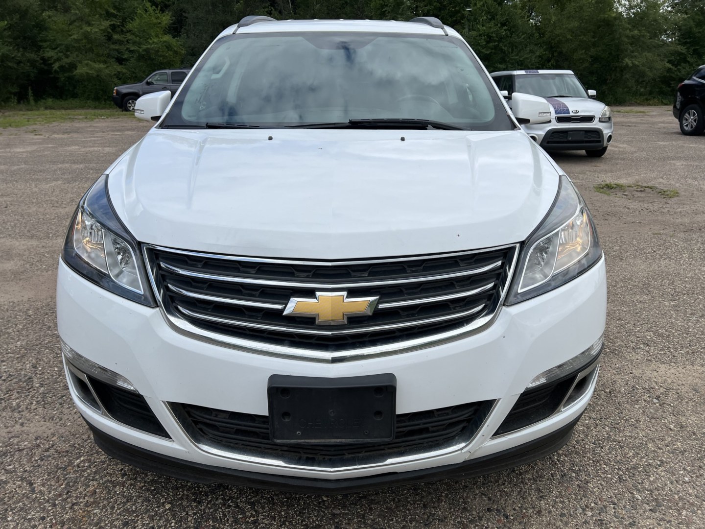 2016 Chevrolet Traverse 1LT FWD (1GNKRGKD4GJ) with an 3.6L V6 DOHC 24V engine, 6A transmission, located at 17255 hwy 65 NE, Ham Lake, MN, 55304, 0.000000, 0.000000- Photo#1
