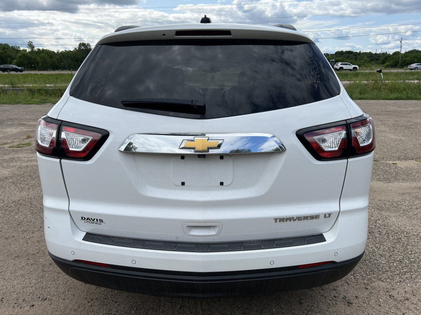 2016 Chevrolet Traverse 1LT FWD (1GNKRGKD4GJ) with an 3.6L V6 DOHC 24V engine, 6A transmission, located at 17255 hwy 65 NE, Ham Lake, MN, 55304, 0.000000, 0.000000- Photo#5
